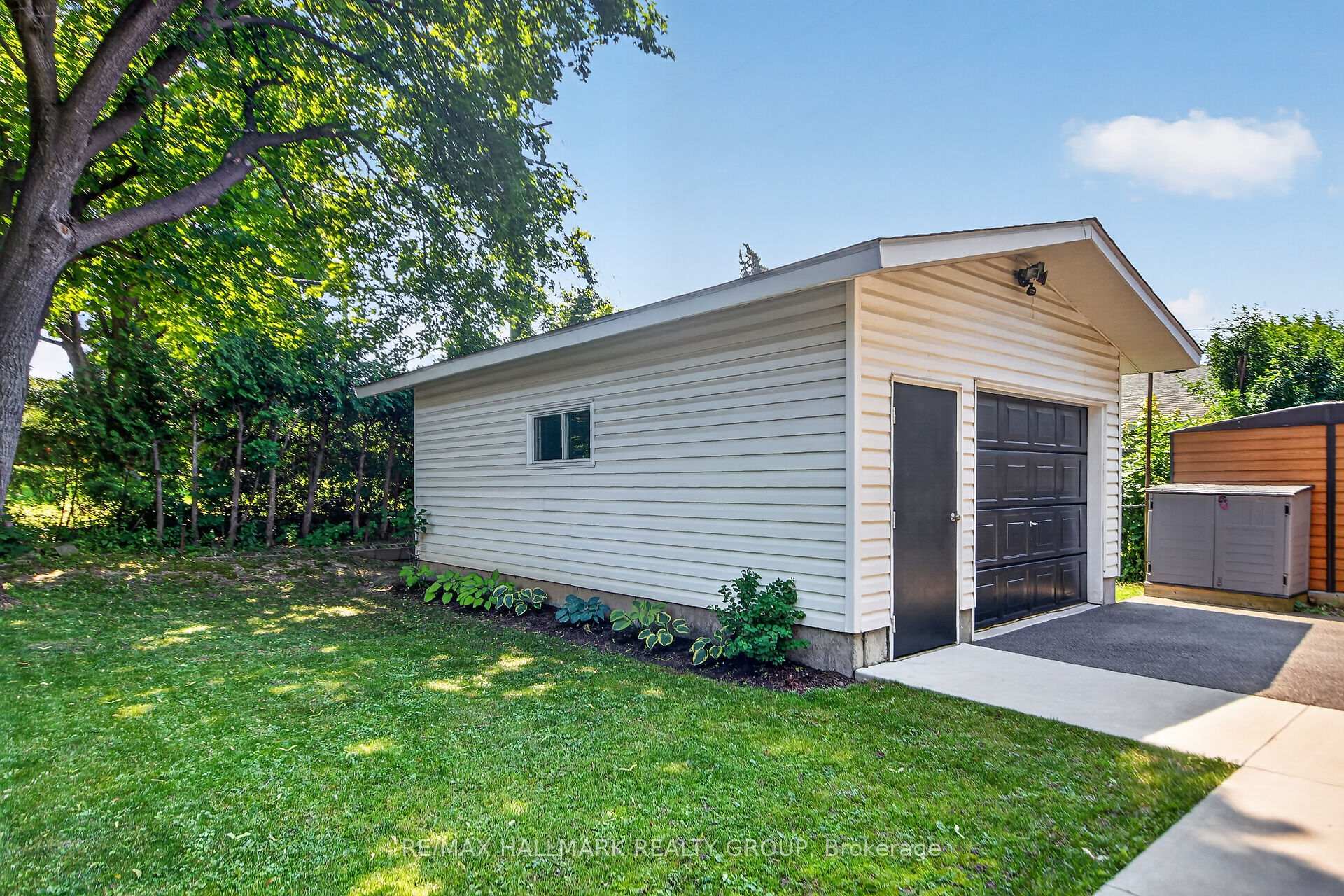 Photo 42 of 2670 Iris Street, Ottawa, Queensway Terrace South/Ridgeview — HOMEH
