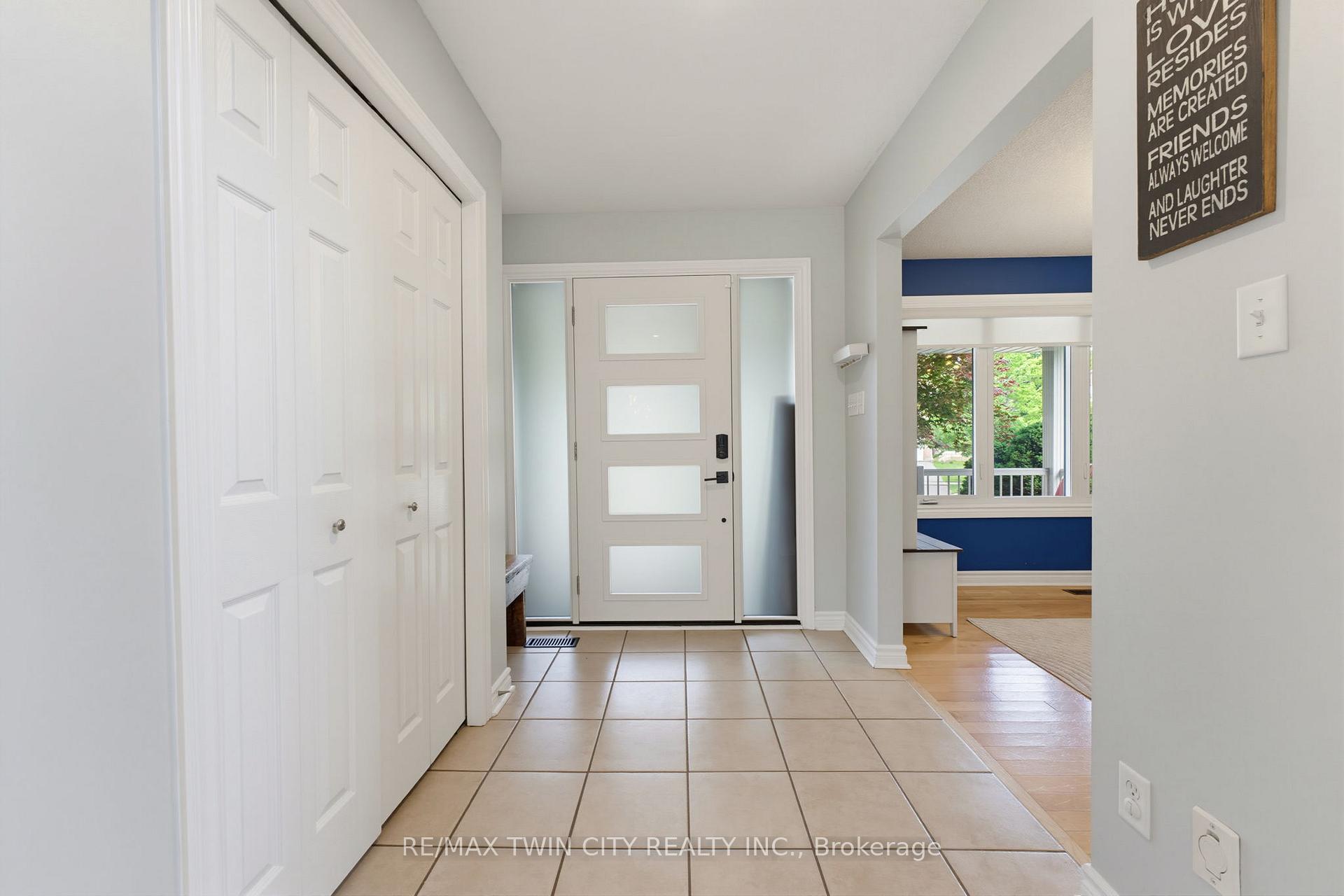 Photo 6 of 9 Burnside Drive, North Dumfries — HOMEH