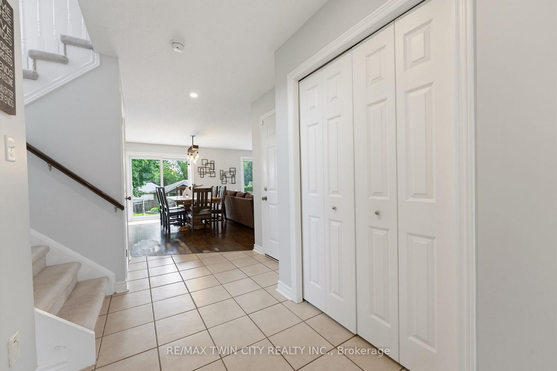 Photo 7 of 9 Burnside Drive, North Dumfries — HOMEH