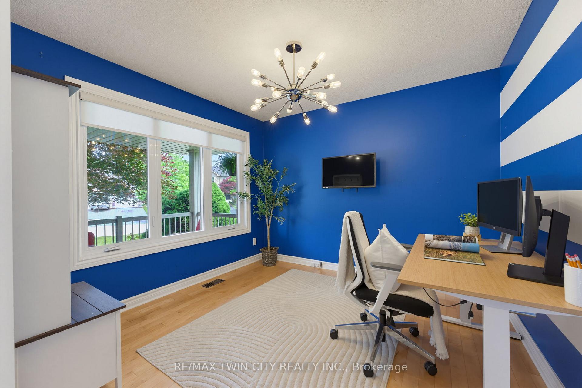 Photo 8 of 9 Burnside Drive, North Dumfries — HOMEH