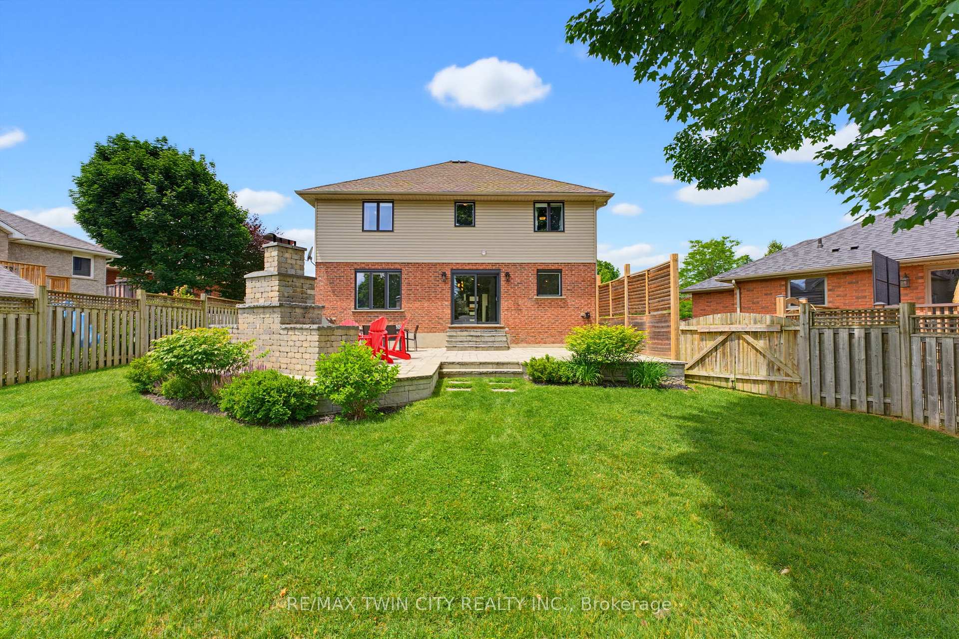 Photo 34 of 9 Burnside Drive, North Dumfries — HOMEH