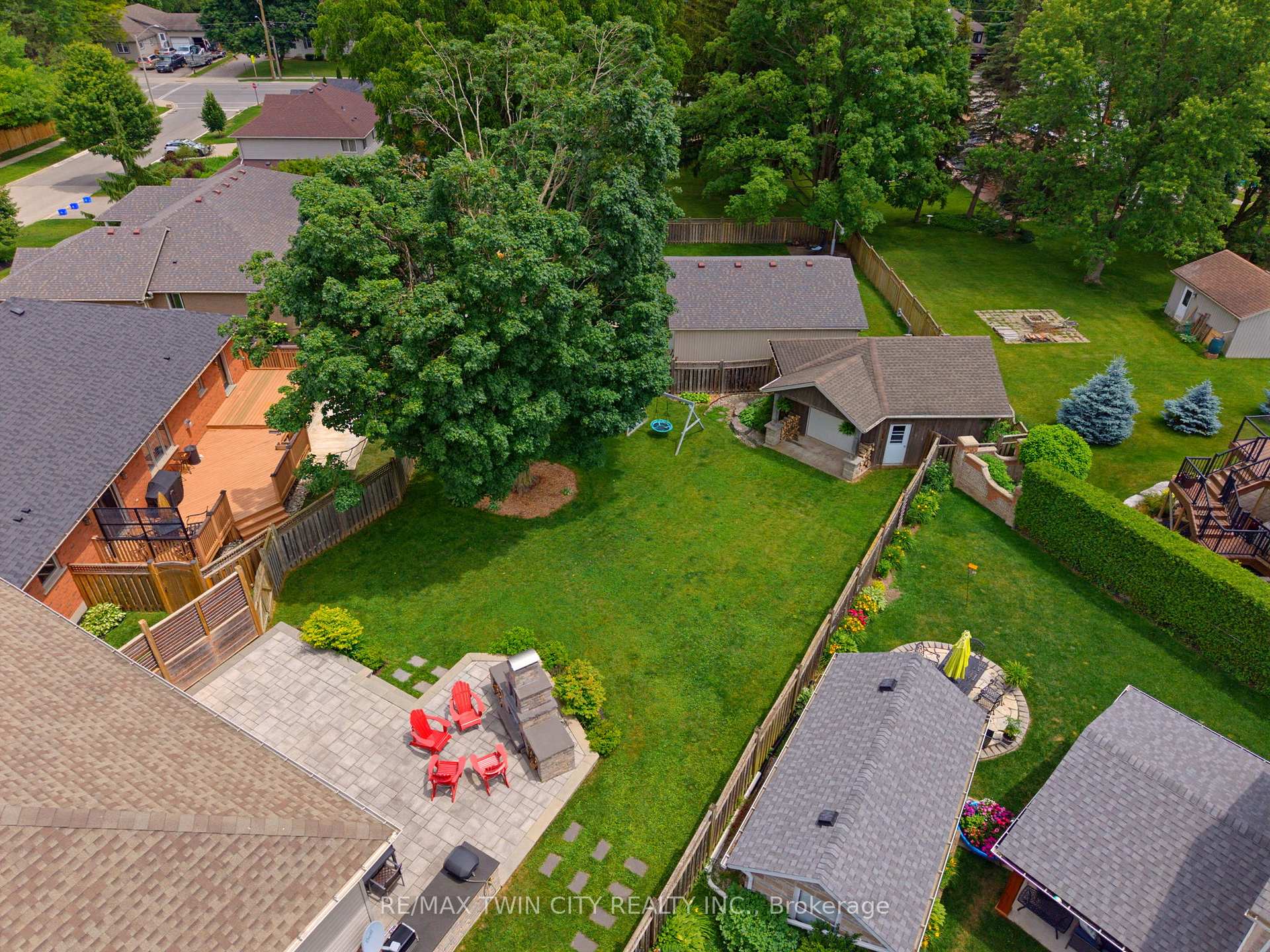 Photo 36 of 9 Burnside Drive, North Dumfries — HOMEH