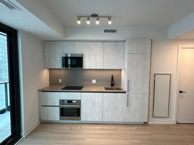 Front of Unit 2509, 35 Parliament Street