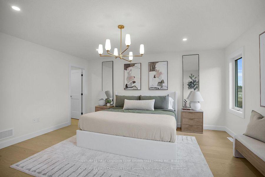 Photo 10 of 2299 Darwin Crescent, London, South V — HOMEH