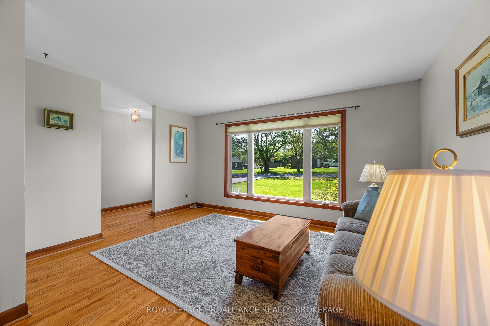 Photo 8 of 2426 Cole Hill Road, Kingston, City North of 401 — HOMEH