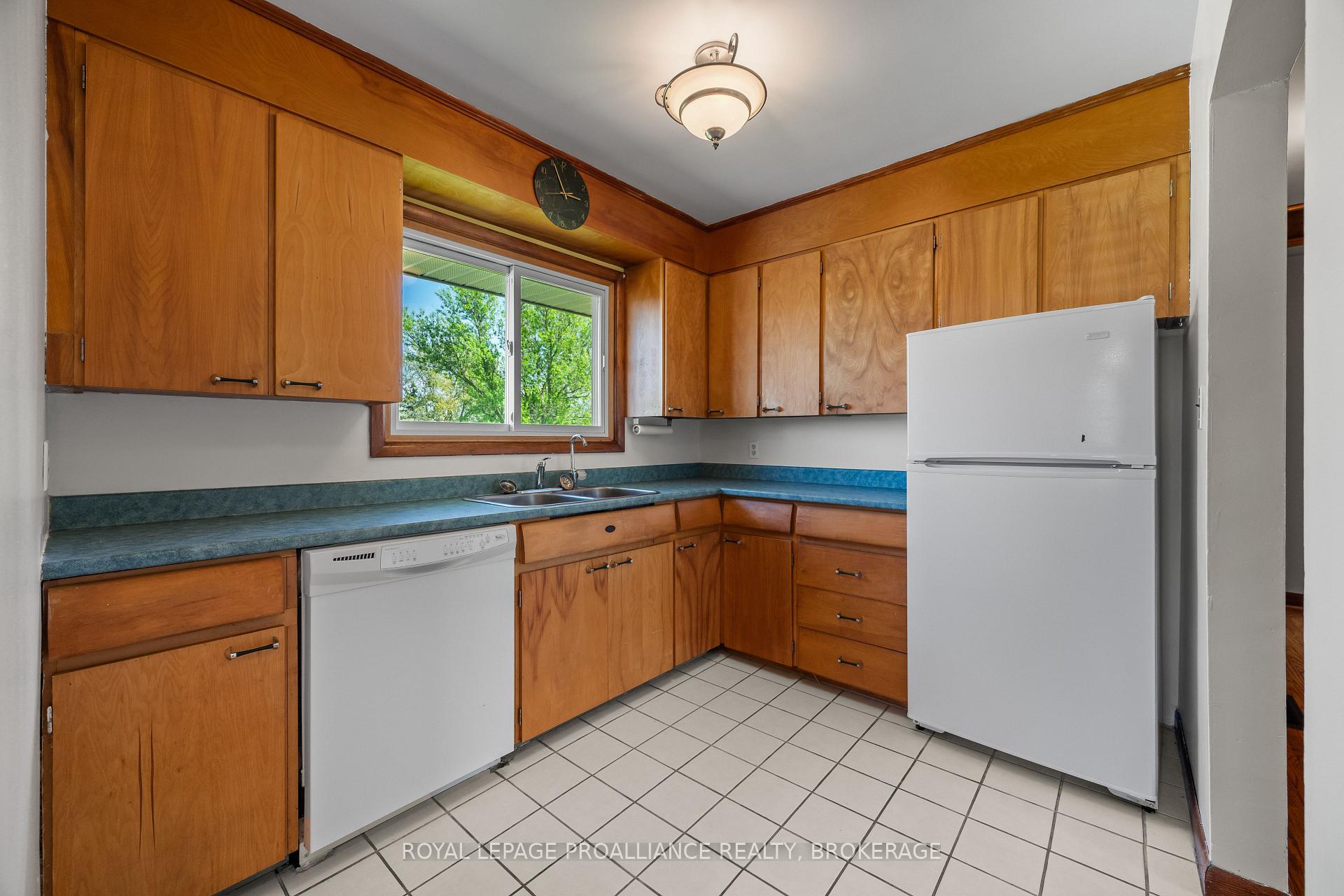 Photo 12 of 2426 Cole Hill Road, Kingston, City North of 401 — HOMEH