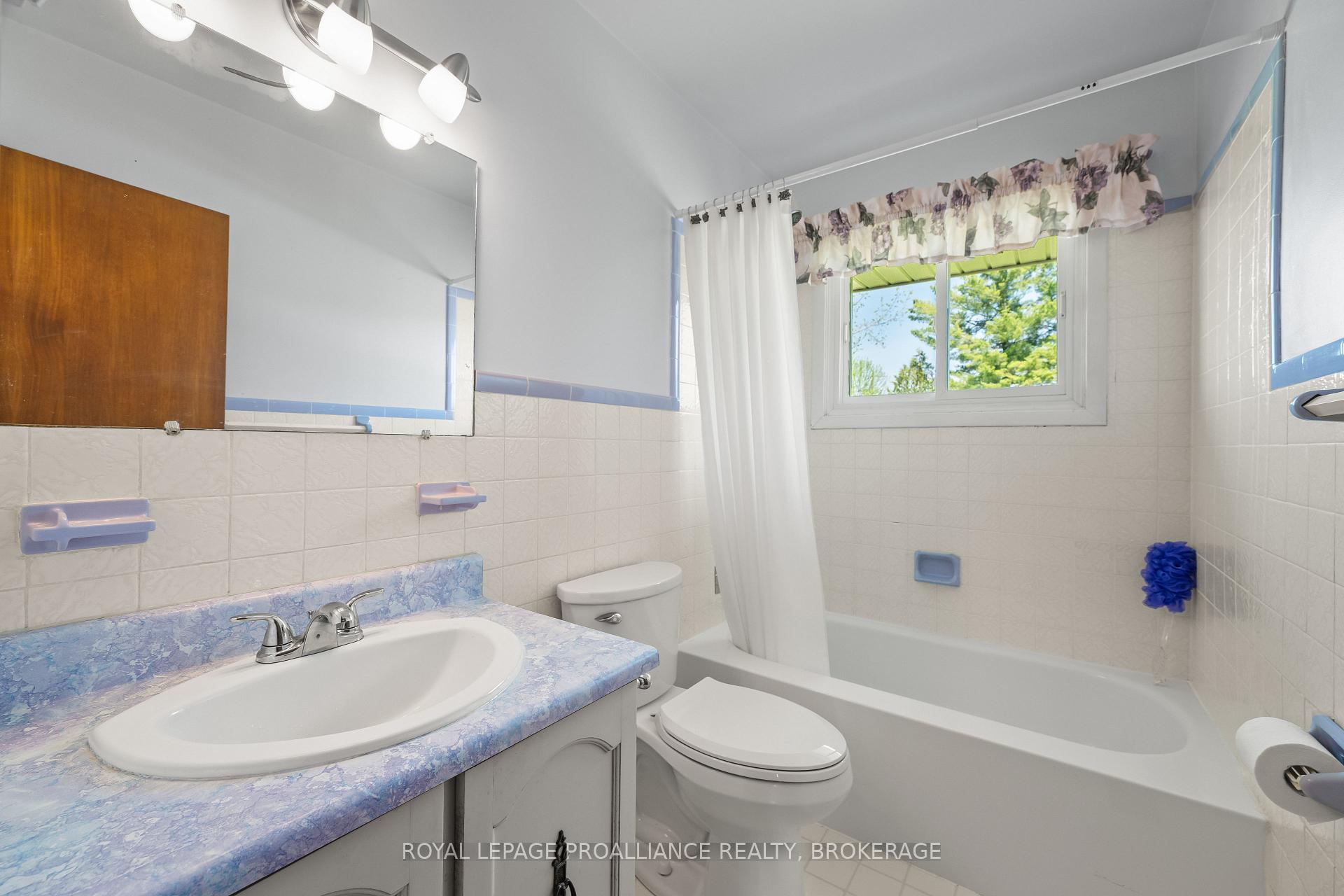 Photo 16 of 2426 Cole Hill Road, Kingston, City North of 401 — HOMEH