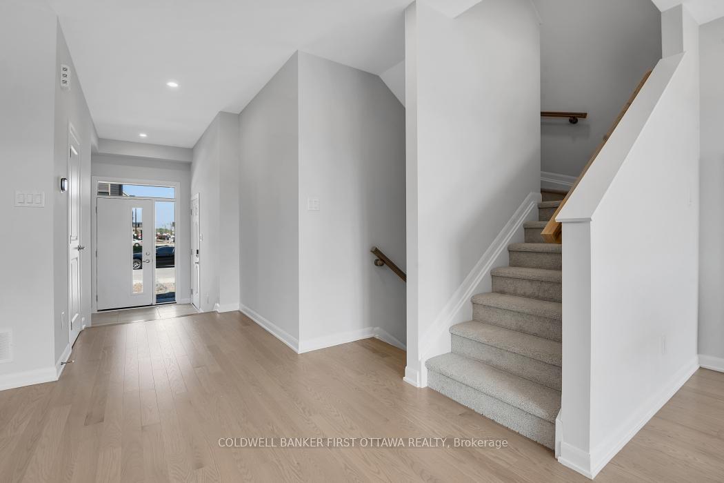 Photo 4 of 285 Bankside Way N, Ottawa, Barrhaven - Half Moon Bay — HOMEH