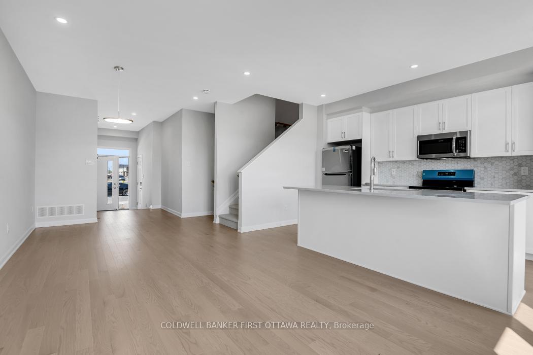 Photo 6 of 285 Bankside Way N, Ottawa, Barrhaven - Half Moon Bay — HOMEH