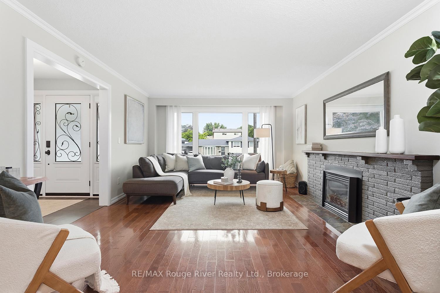 Photo 10 of 1187 Wakefield Crescent, Oshawa, Donevan — HOMEH
