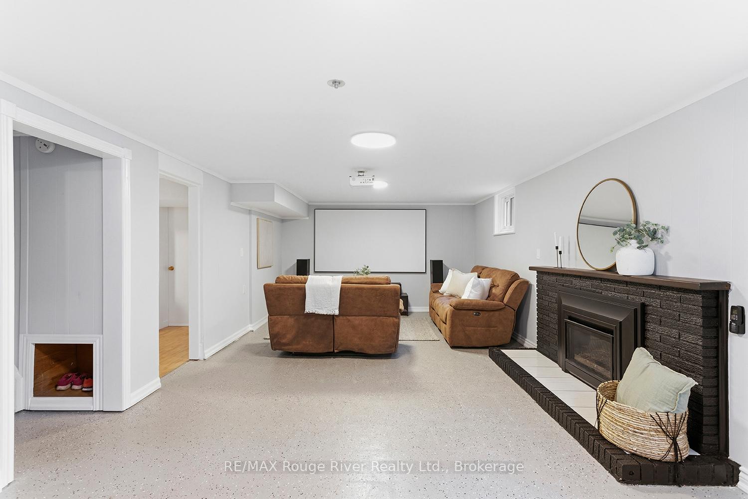 Photo 38 of 1187 Wakefield Crescent, Oshawa, Donevan — HOMEH