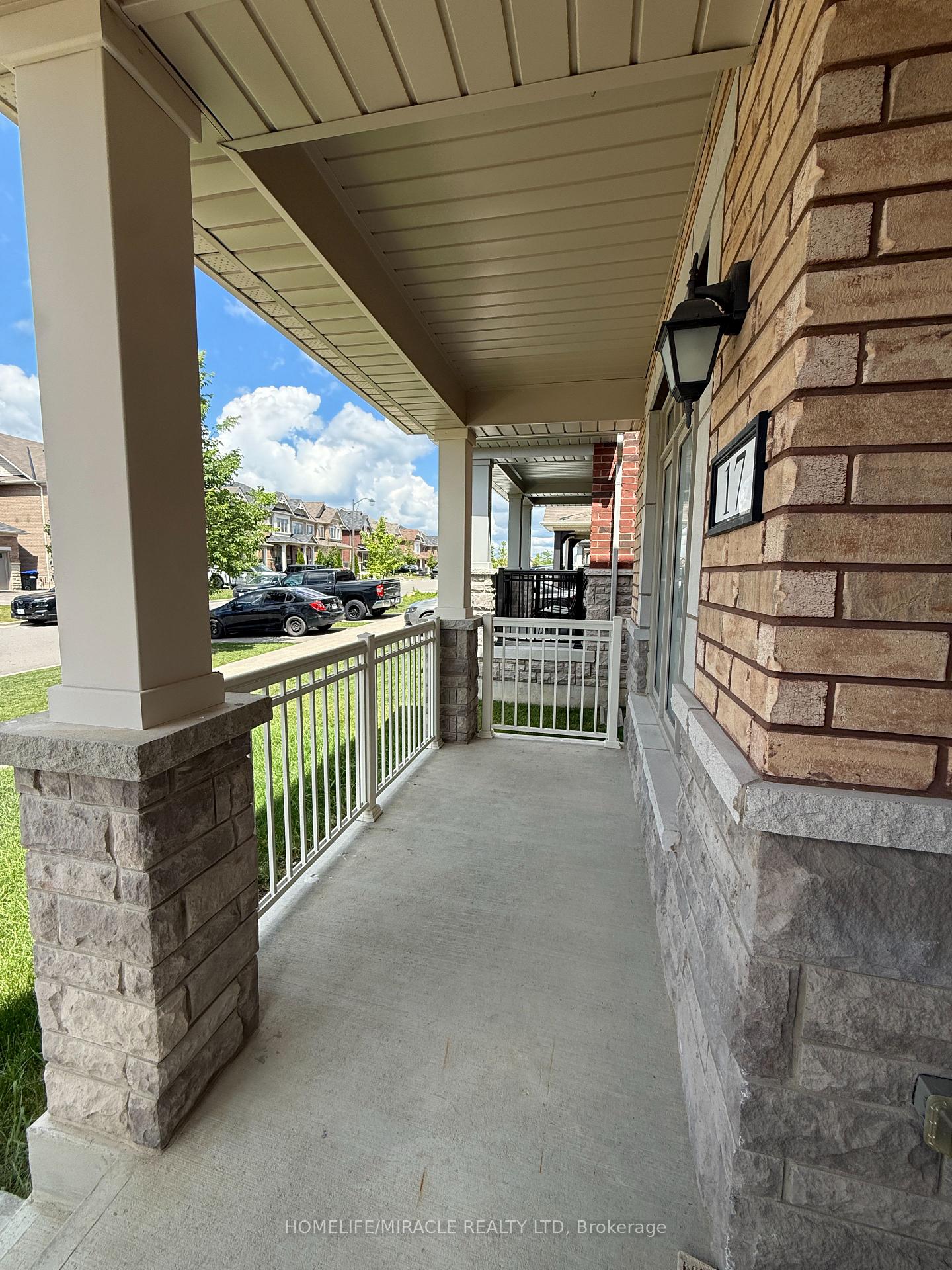 Photo 7 of 17 Casserley Crescent, New Tecumseth, Tottenham — HOMEH