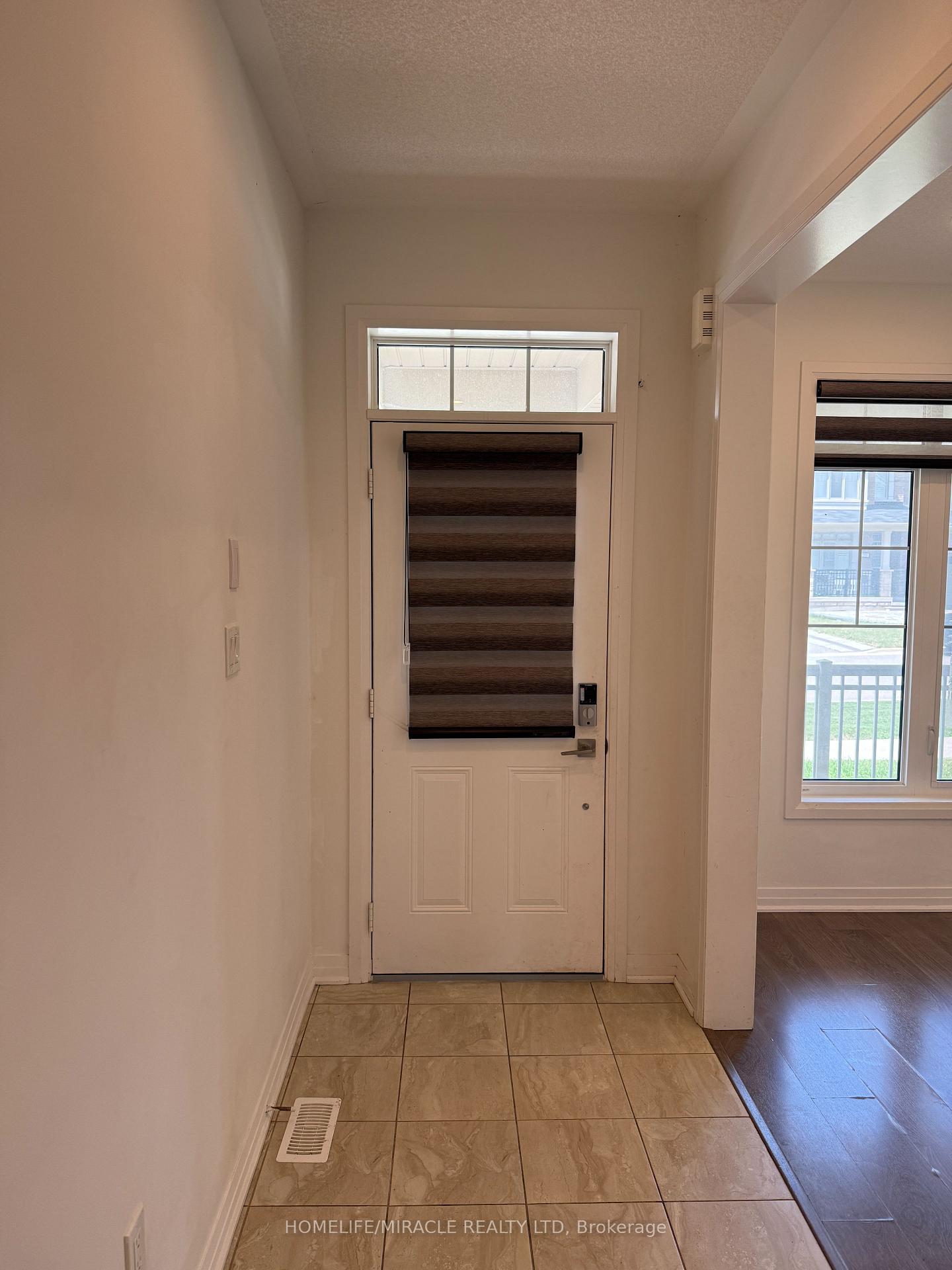 Photo 8 of 17 Casserley Crescent, New Tecumseth, Tottenham — HOMEH