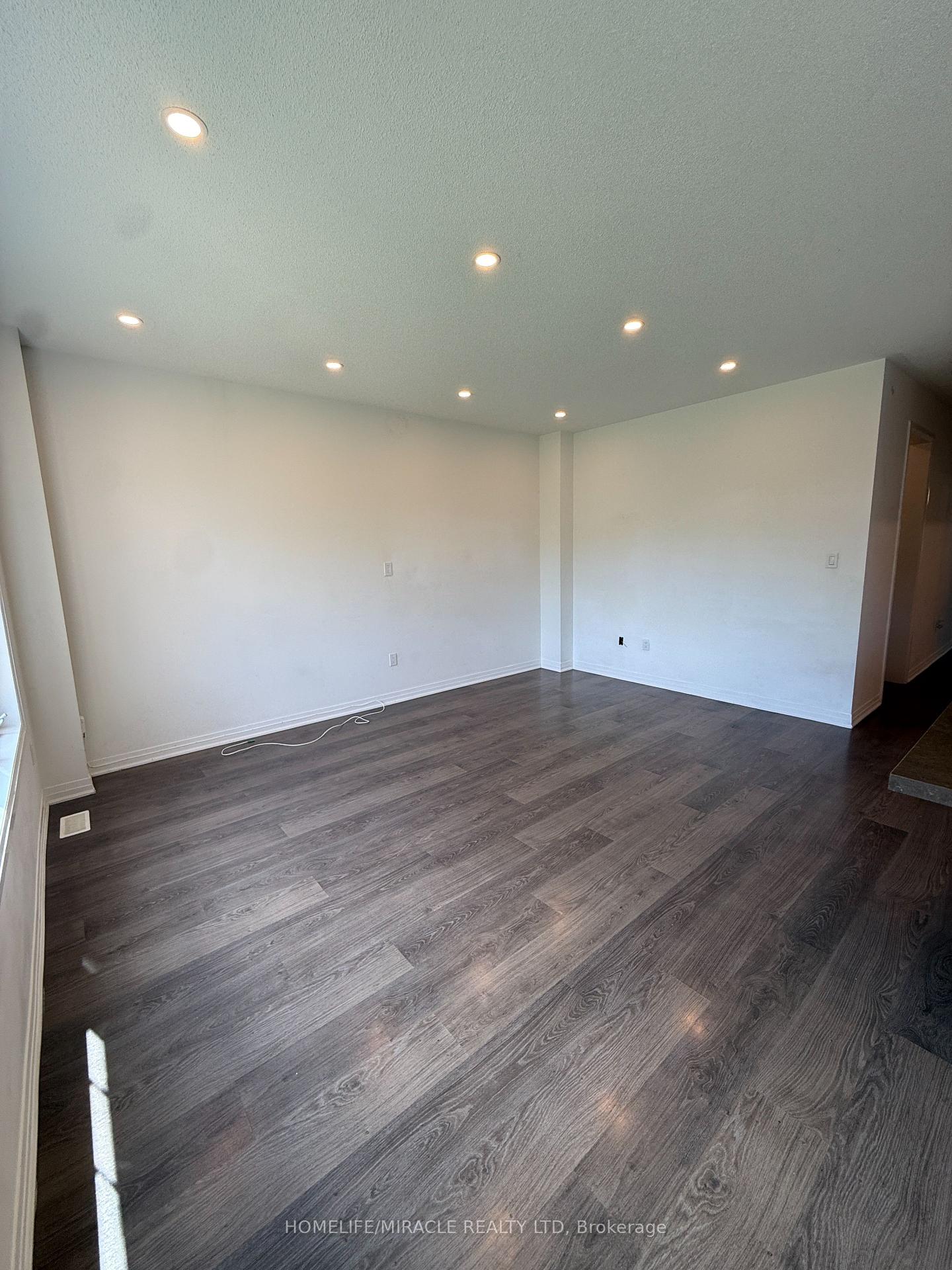 Photo 25 of 17 Casserley Crescent, New Tecumseth, Tottenham — HOMEH