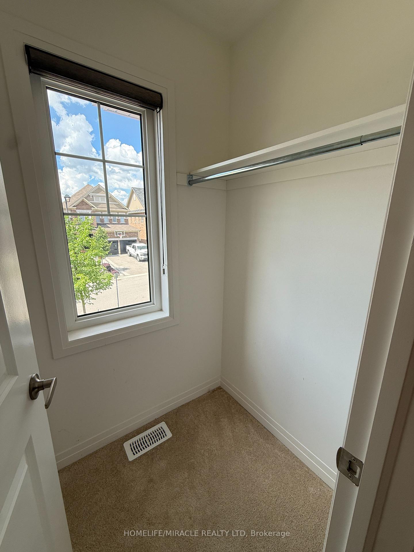 Photo 34 of 17 Casserley Crescent, New Tecumseth, Tottenham — HOMEH