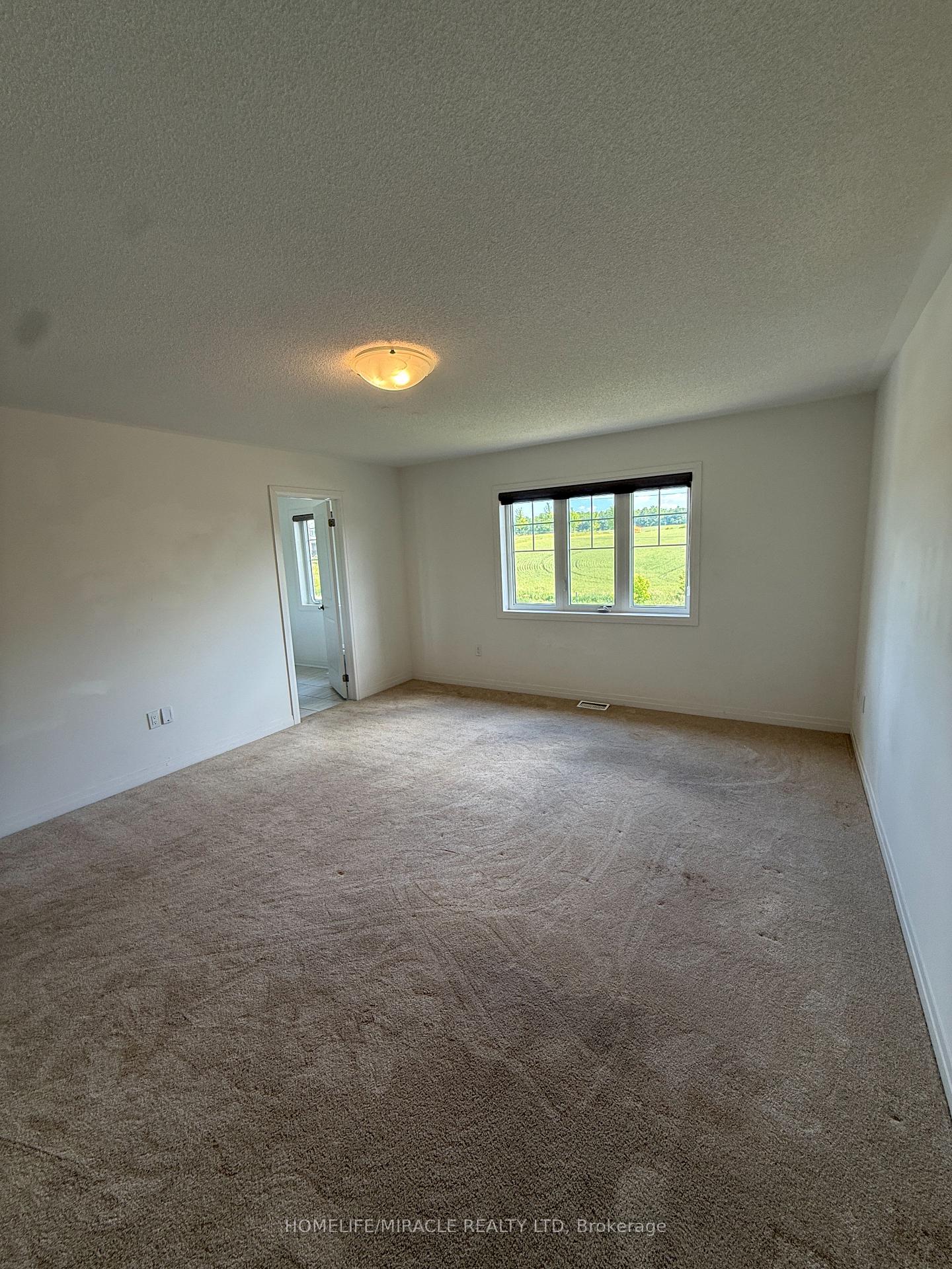 Photo 42 of 17 Casserley Crescent, New Tecumseth, Tottenham — HOMEH