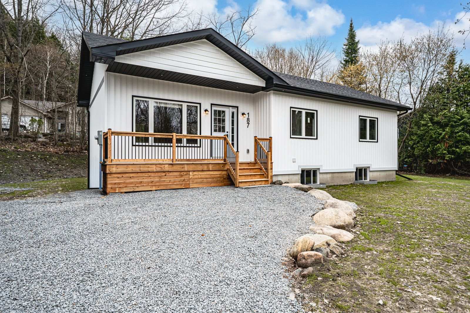 Photo 1 of 187 Albin Road, Tay, Waubaushene — HOMEH