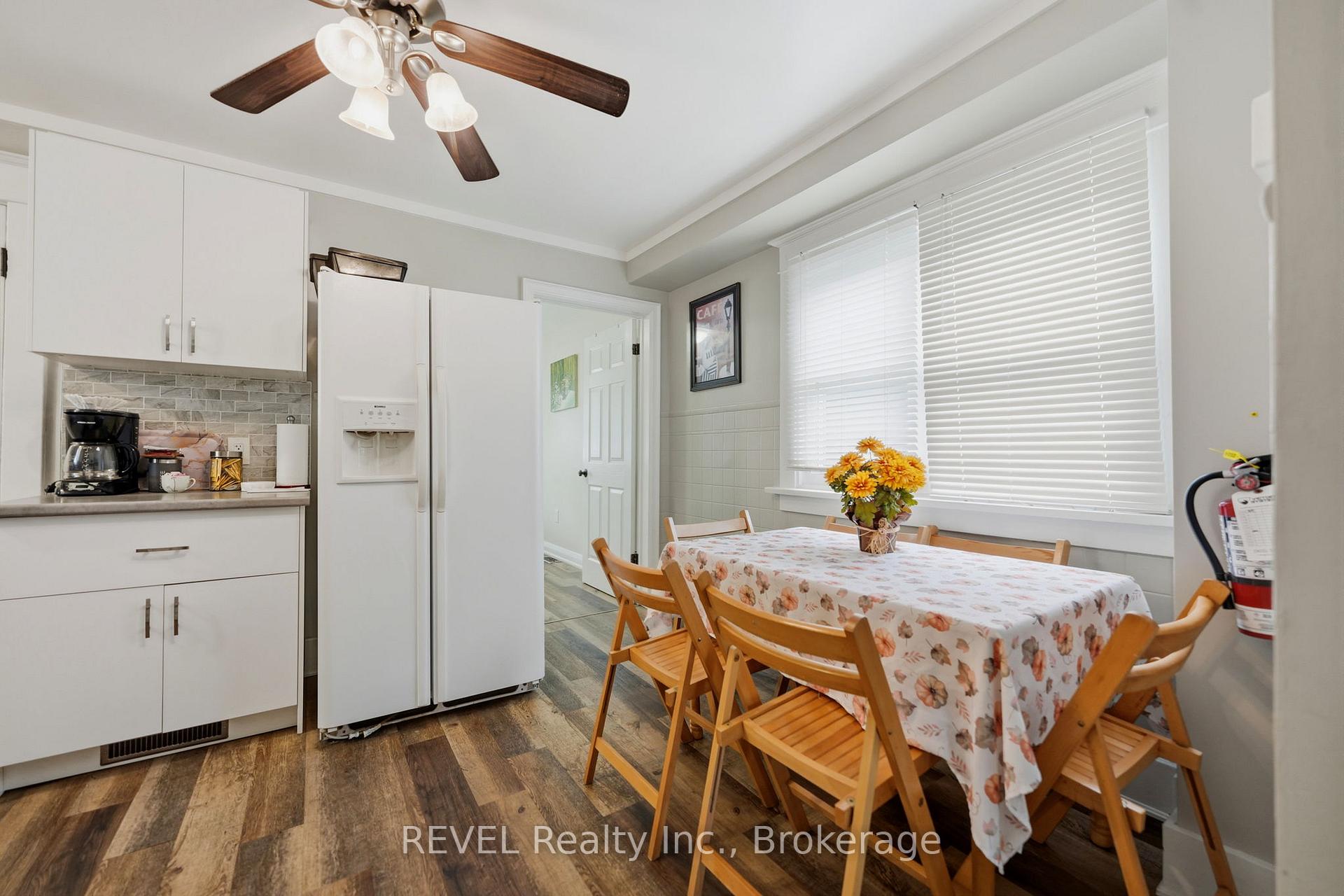 Photo 14 of 5227 Kitchener Street, Niagara Falls, Clifton Hill — HOMEH