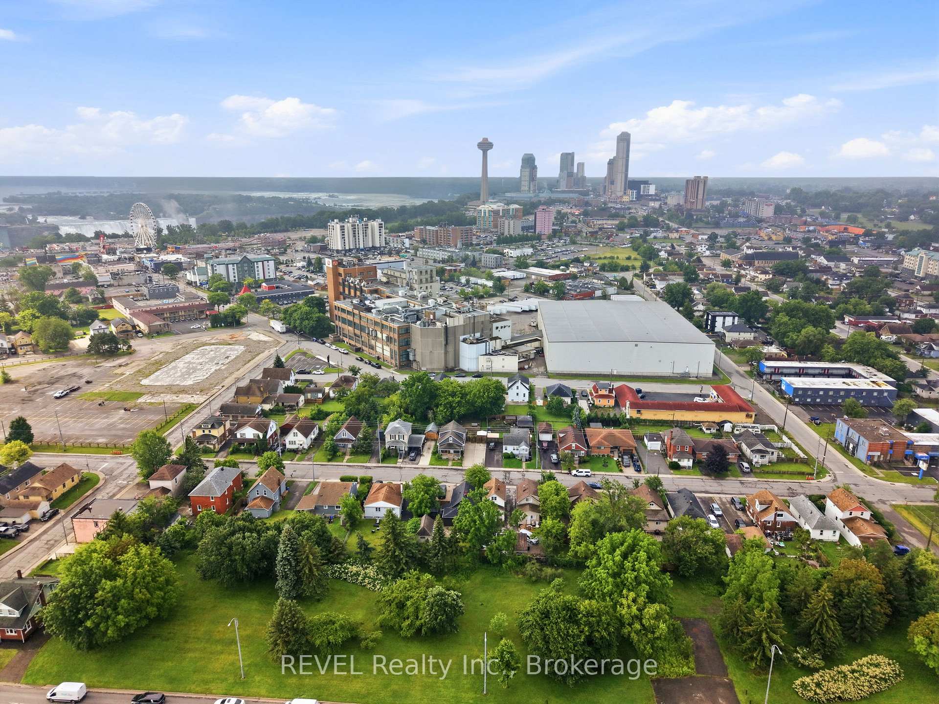 Photo 30 of 5227 Kitchener Street, Niagara Falls, Clifton Hill — HOMEH