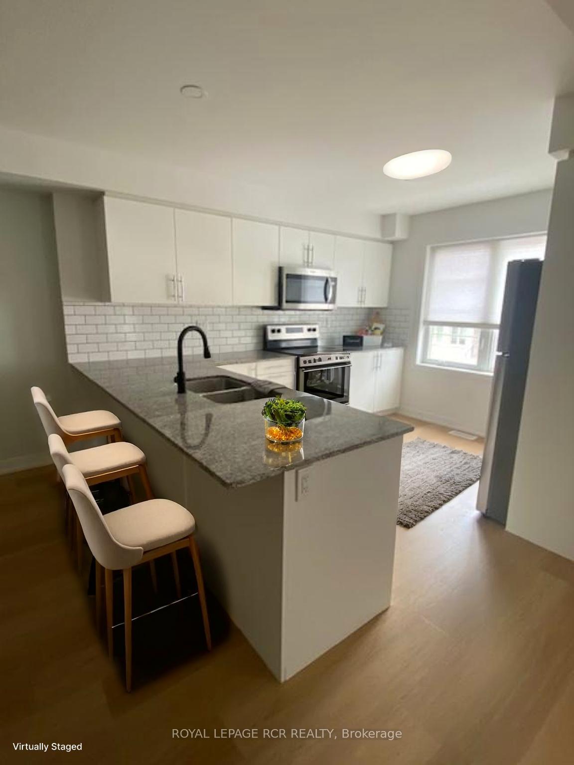 Photo 4 of Unit 18, 205 West Oak Trail, Kitchener, Rosenburg — HOMEH