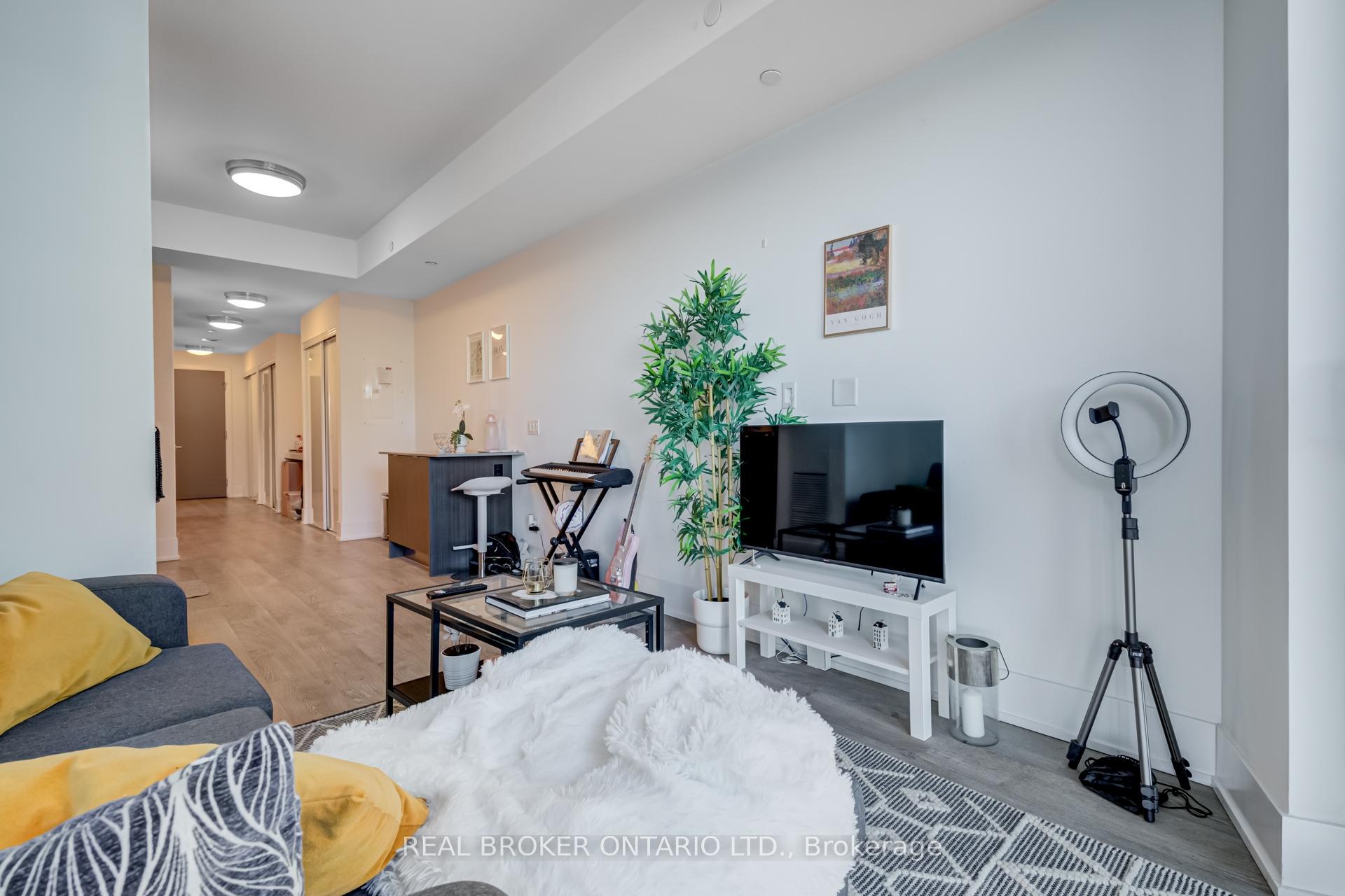 Photo 5 of Unit 620, 55 Merchants Wharf, Toronto, Waterfront Communities — HOMEH