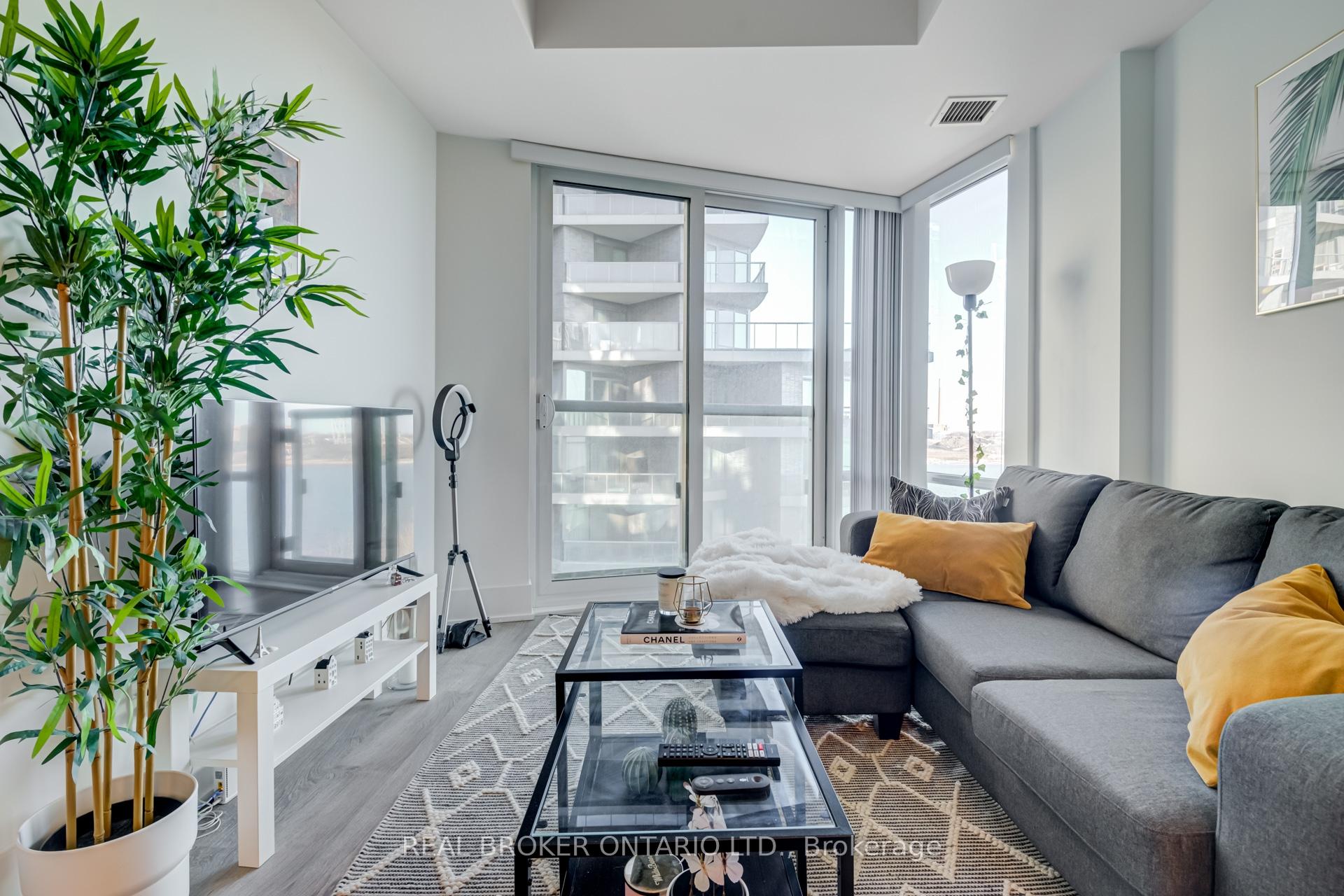 Photo 8 of Unit 620, 55 Merchants Wharf, Toronto, Waterfront Communities — HOMEH