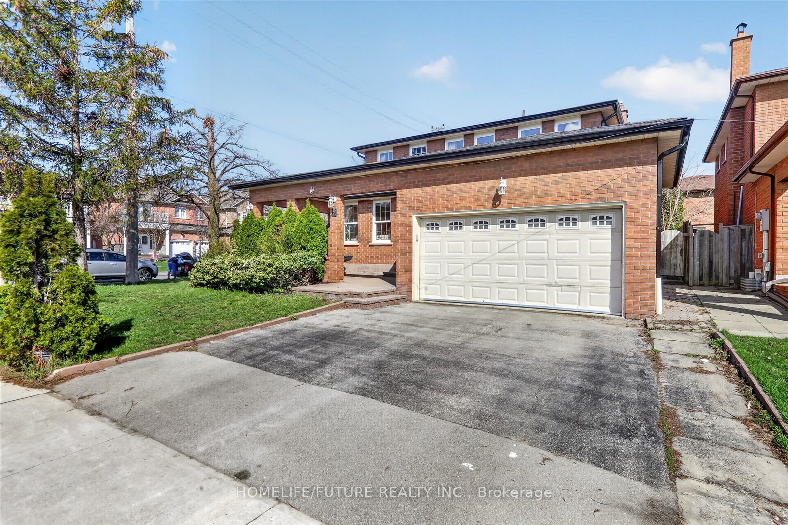 Photo 3 of 2 Lovel Avenue, Scarborough, Rouge — HOMEH