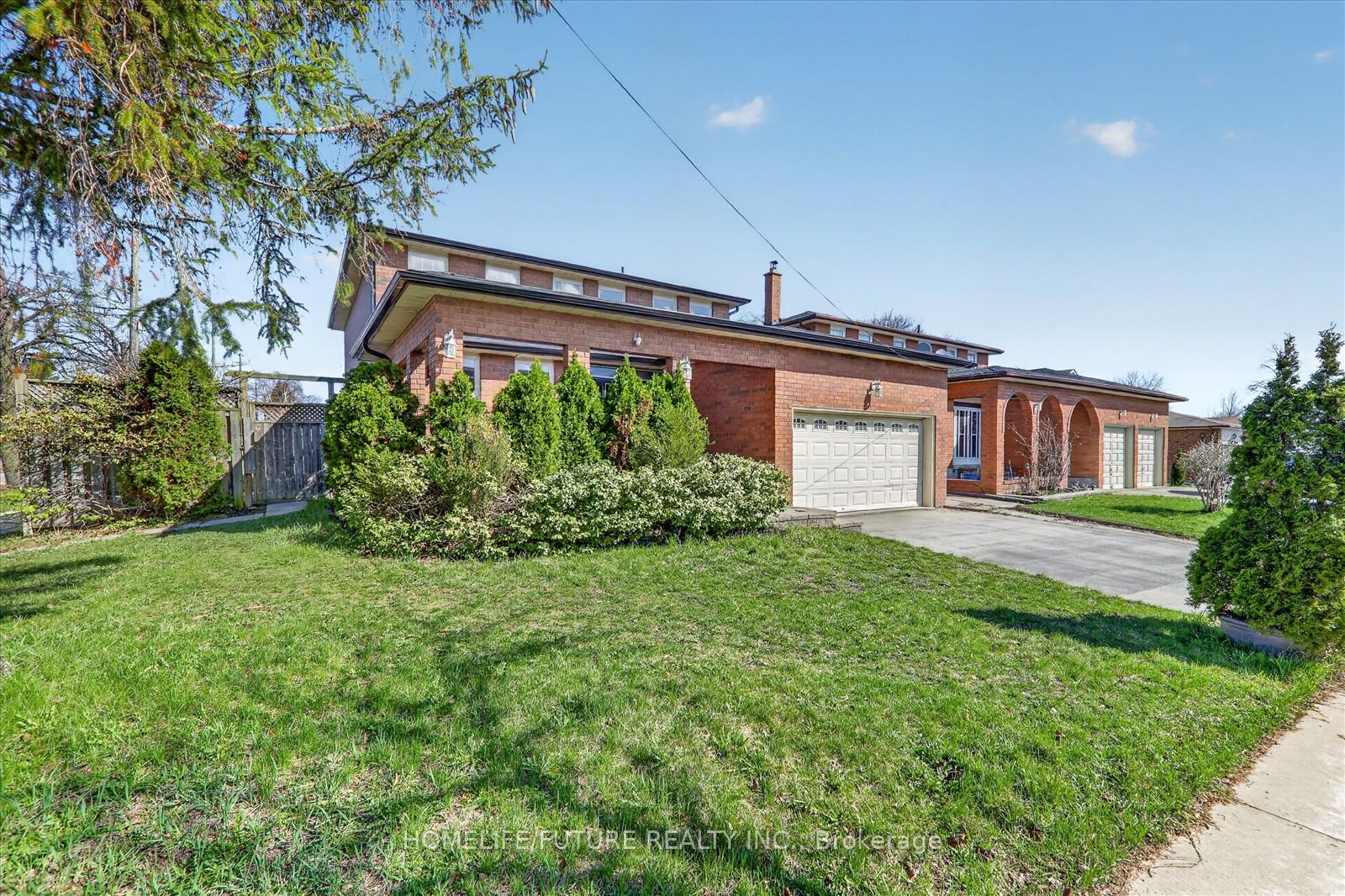 Photo 5 of 2 Lovel Avenue, Scarborough, Rouge — HOMEH