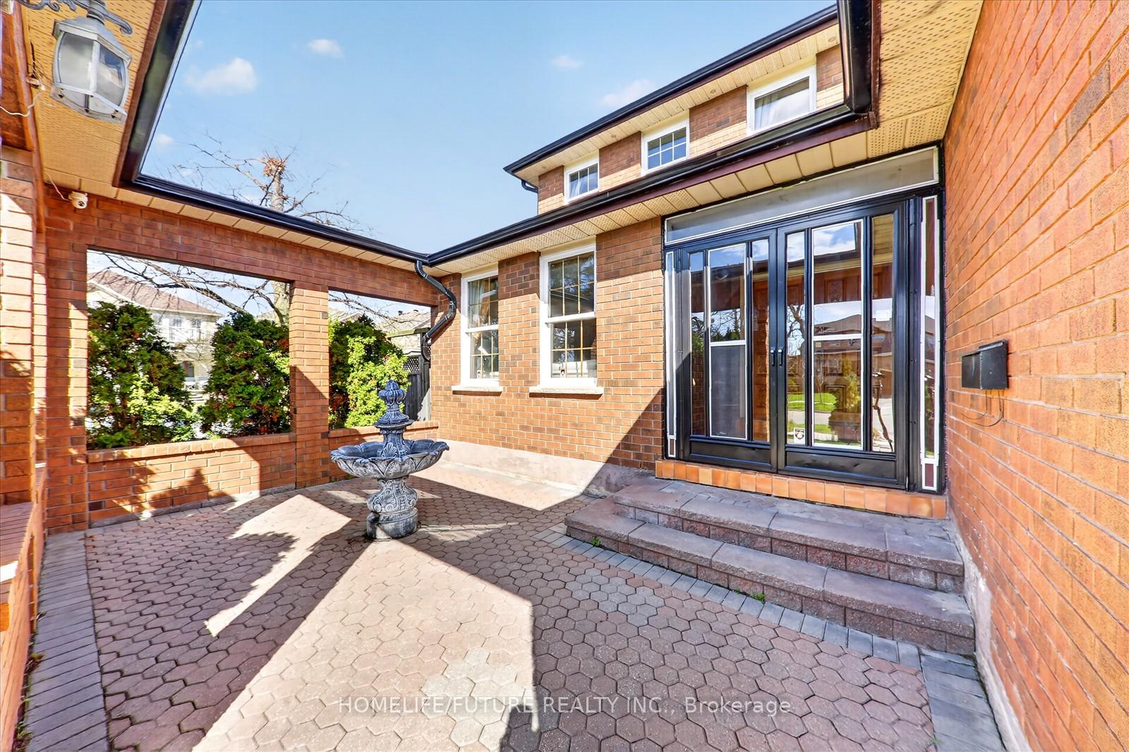 Photo 6 of 2 Lovel Avenue, Scarborough, Rouge — HOMEH