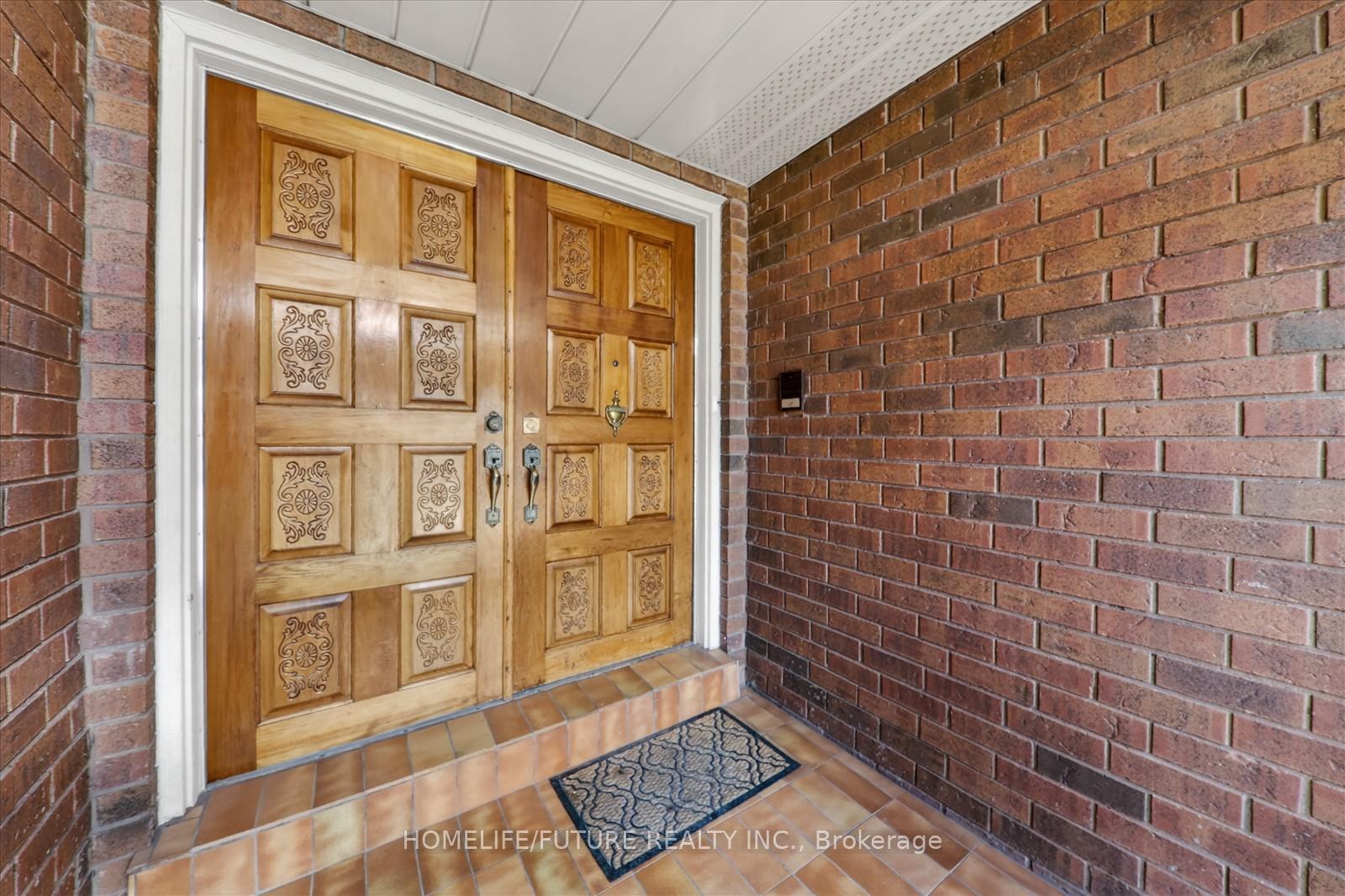 Photo 7 of 2 Lovel Avenue, Scarborough, Rouge — HOMEH