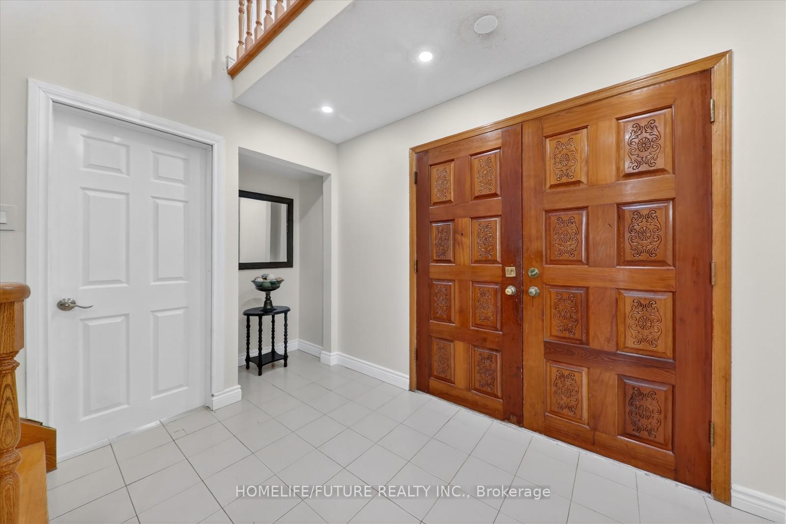Photo 8 of 2 Lovel Avenue, Scarborough, Rouge — HOMEH