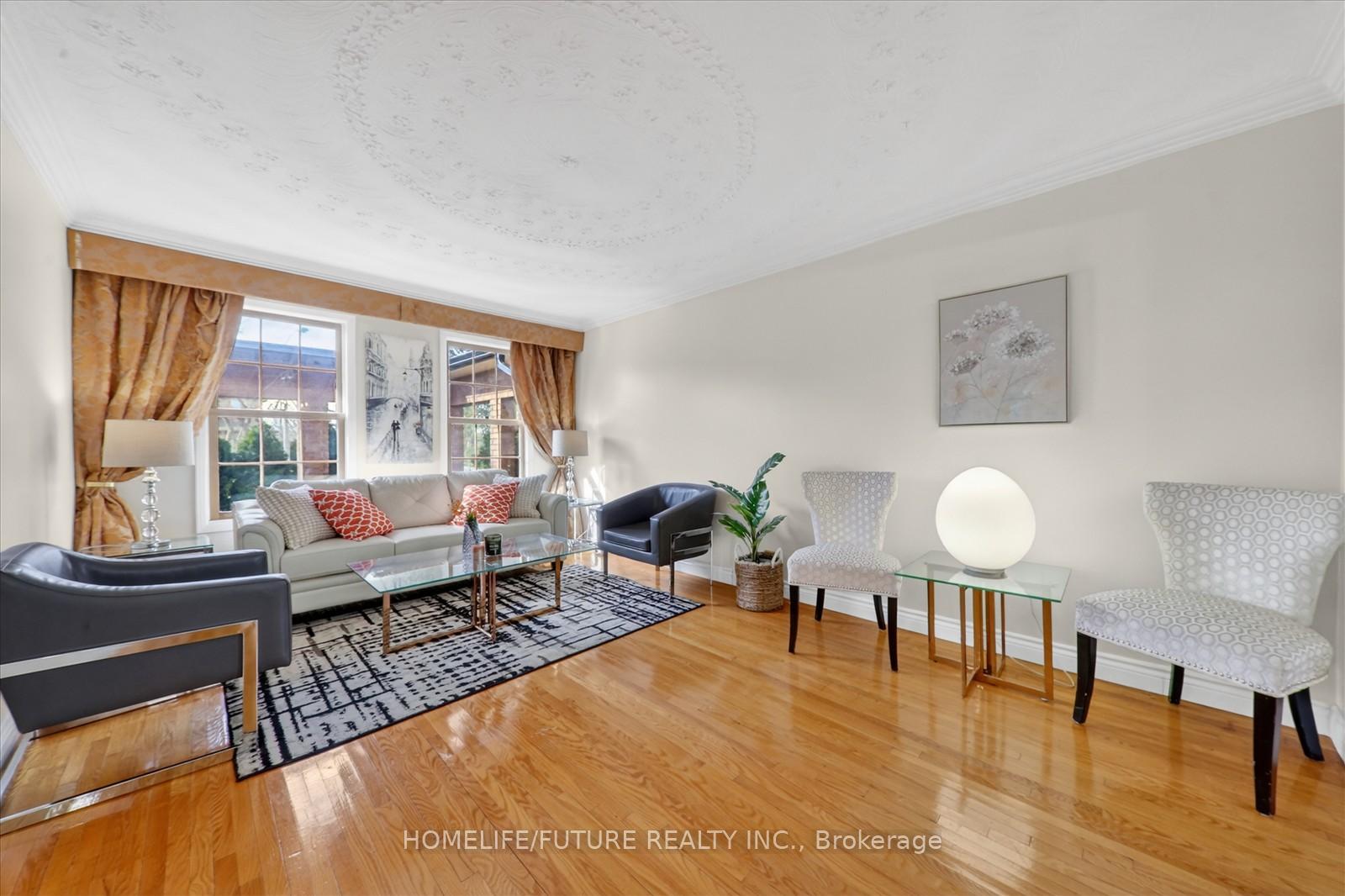Photo 9 of 2 Lovel Avenue, Scarborough, Rouge — HOMEH
