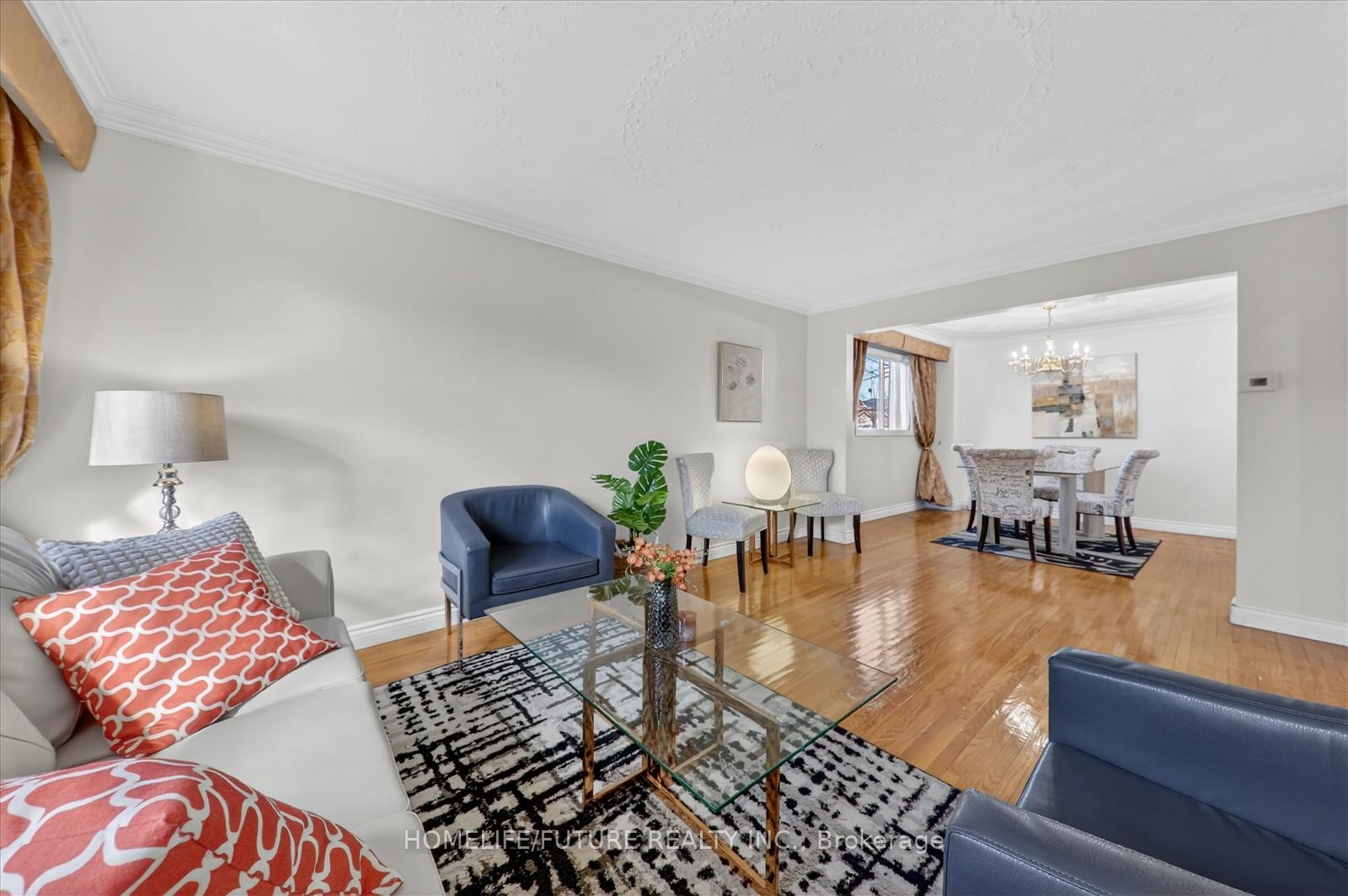 Photo 10 of 2 Lovel Avenue, Scarborough, Rouge — HOMEH