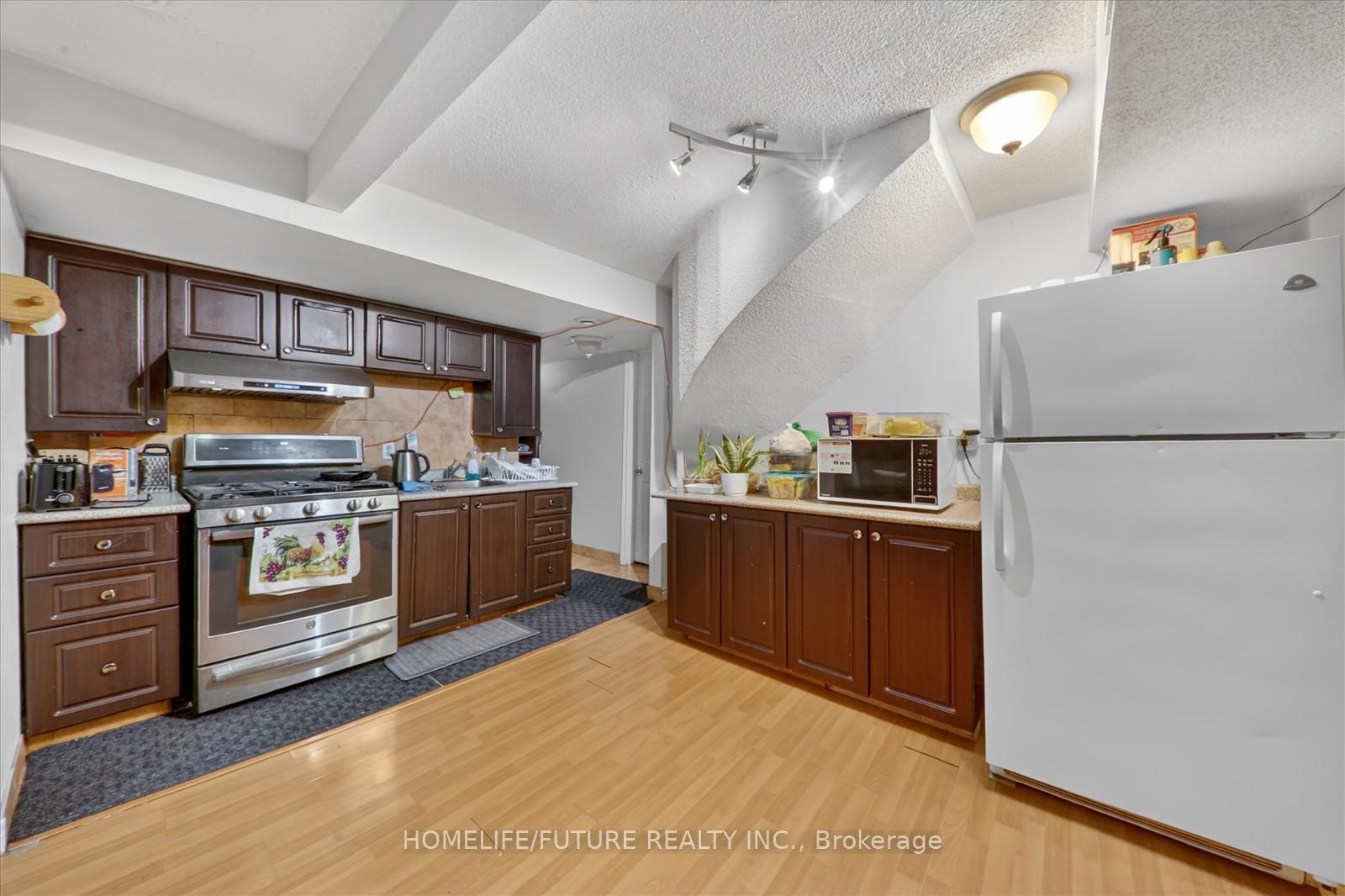 Photo 38 of 2 Lovel Avenue, Scarborough, Rouge — HOMEH