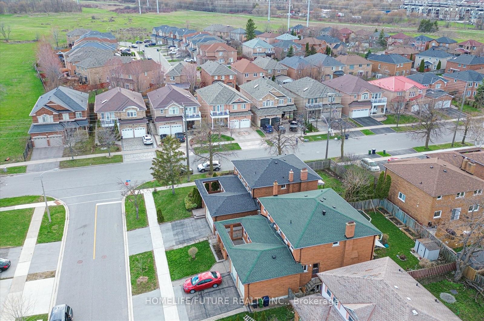 Photo 48 of 2 Lovel Avenue, Scarborough, Rouge — HOMEH