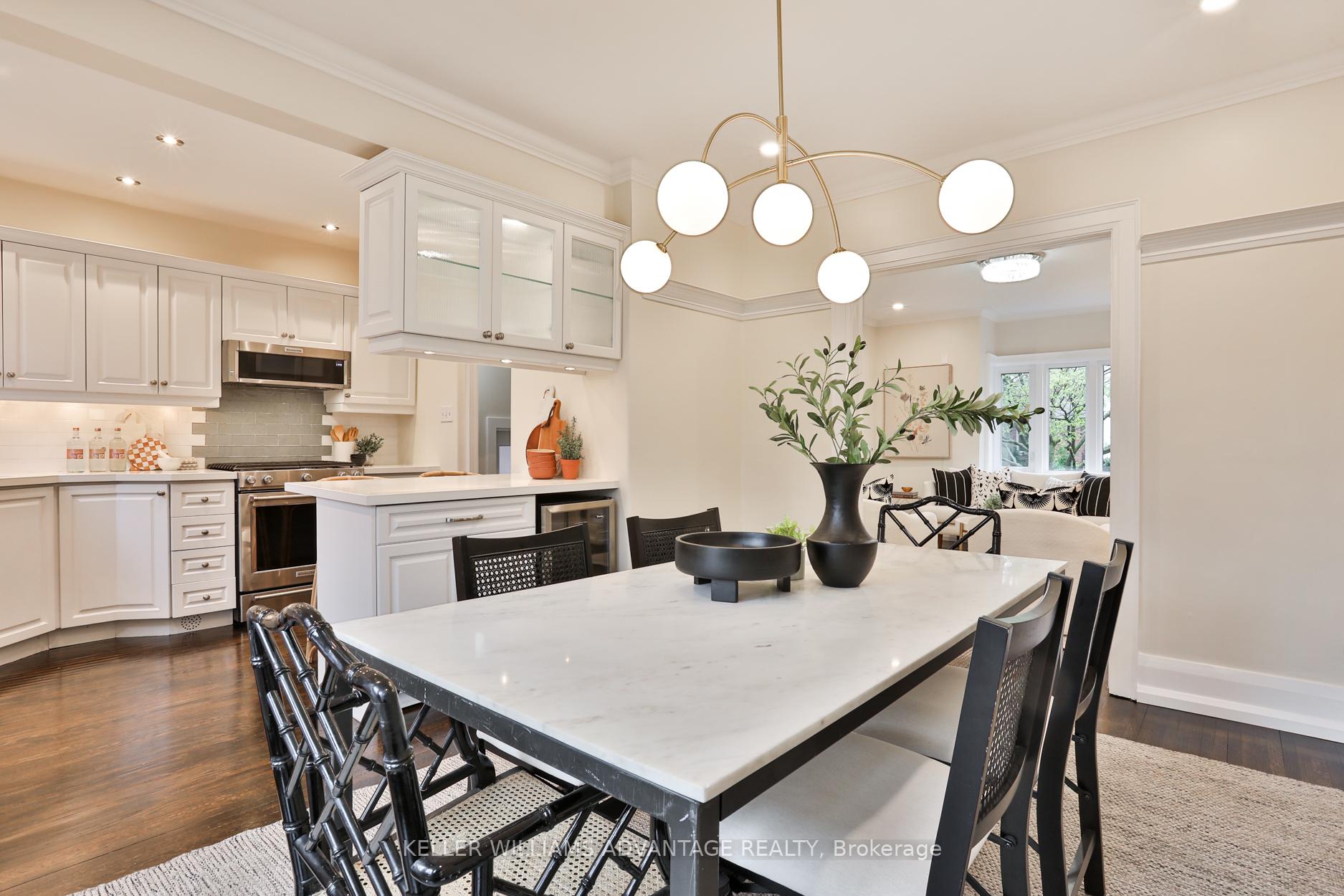 Photo 11 of 25 Whitewood Road, Toronto, Mount Pleasant East — HOMEH