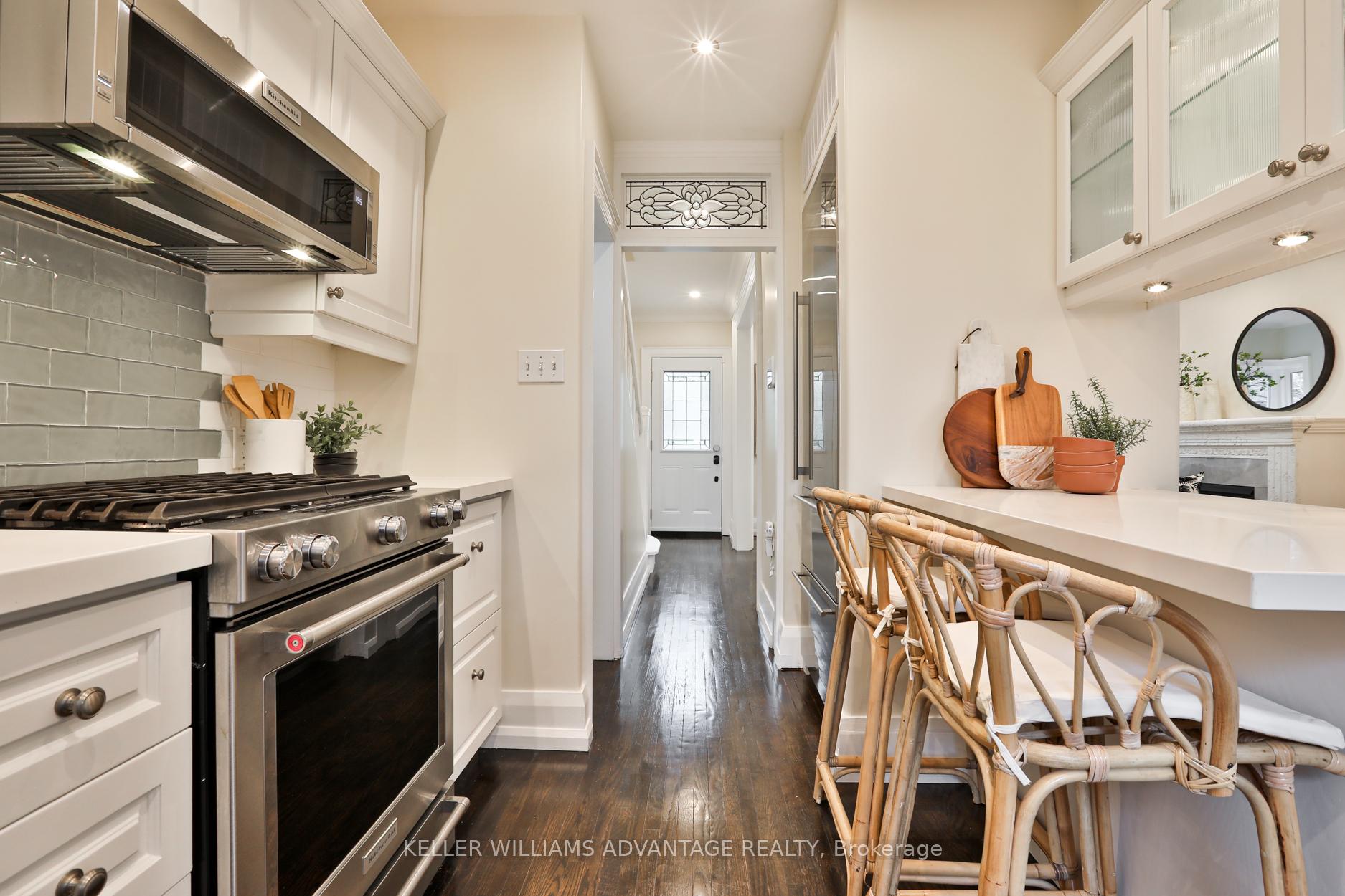 Photo 15 of 25 Whitewood Road, Toronto, Mount Pleasant East — HOMEH