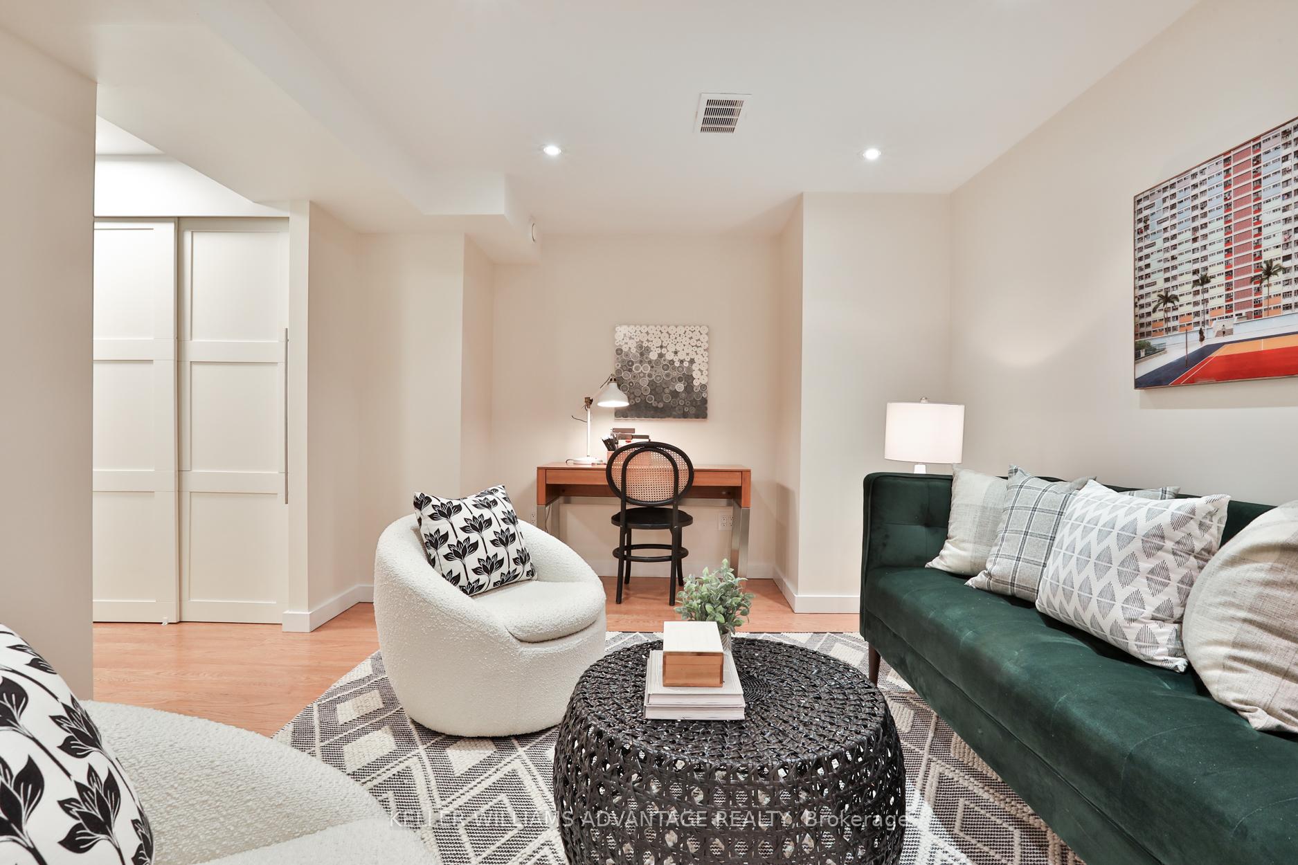 Photo 31 of 25 Whitewood Road, Toronto, Mount Pleasant East — HOMEH