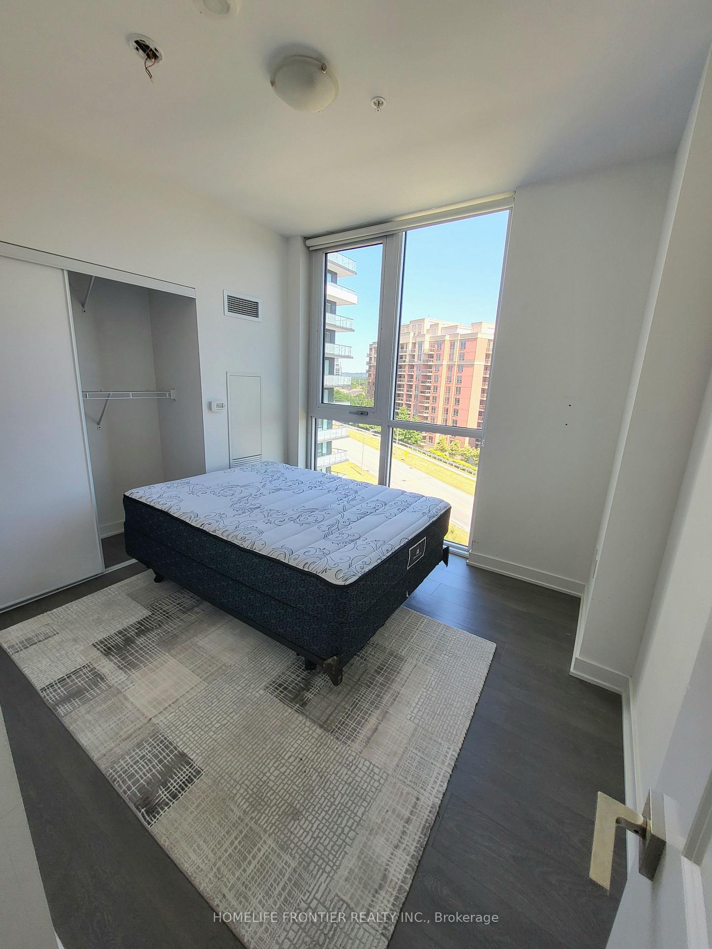 Photo 2 of Unit 903, 75 Oneida Crescent, Richmond Hill, Langstaff — HOMEH