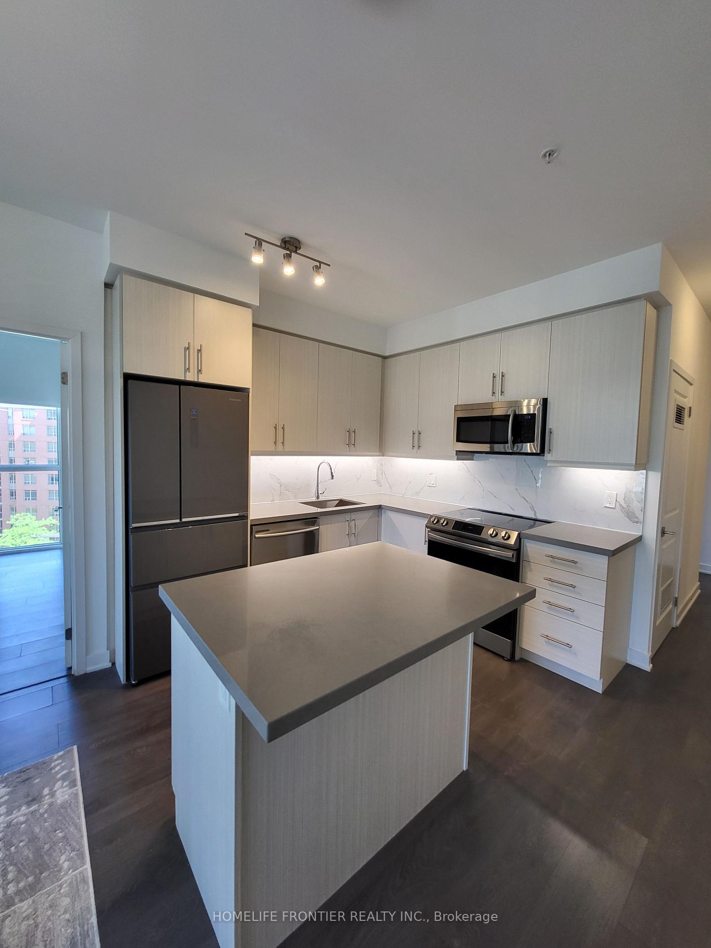 Photo 12 of Unit 903, 75 Oneida Crescent, Richmond Hill, Langstaff — HOMEH