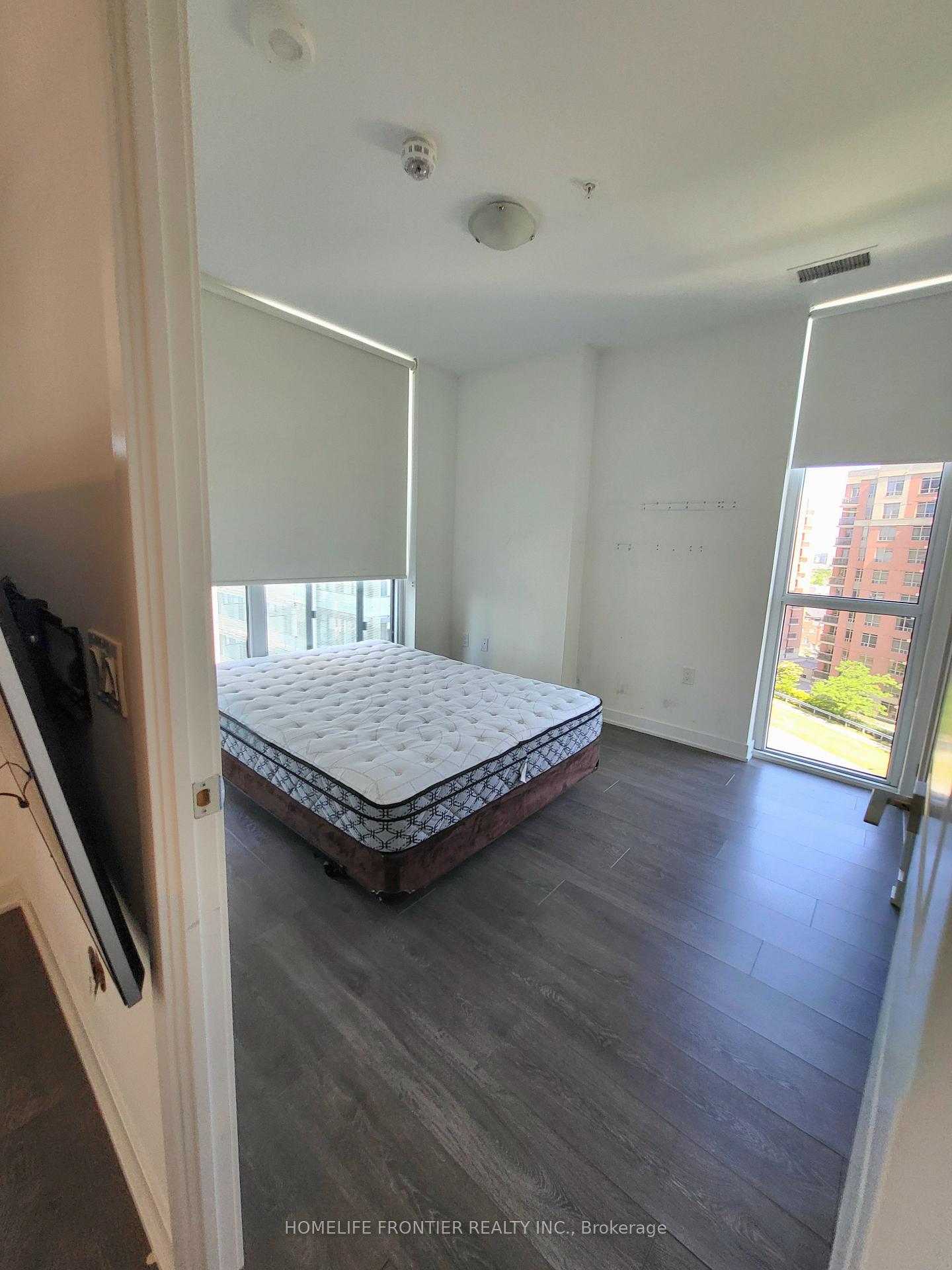 Photo 13 of Unit 903, 75 Oneida Crescent, Richmond Hill, Langstaff — HOMEH