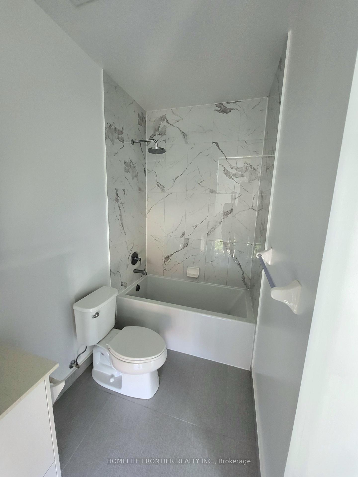 Photo 16 of Unit 903, 75 Oneida Crescent, Richmond Hill, Langstaff — HOMEH