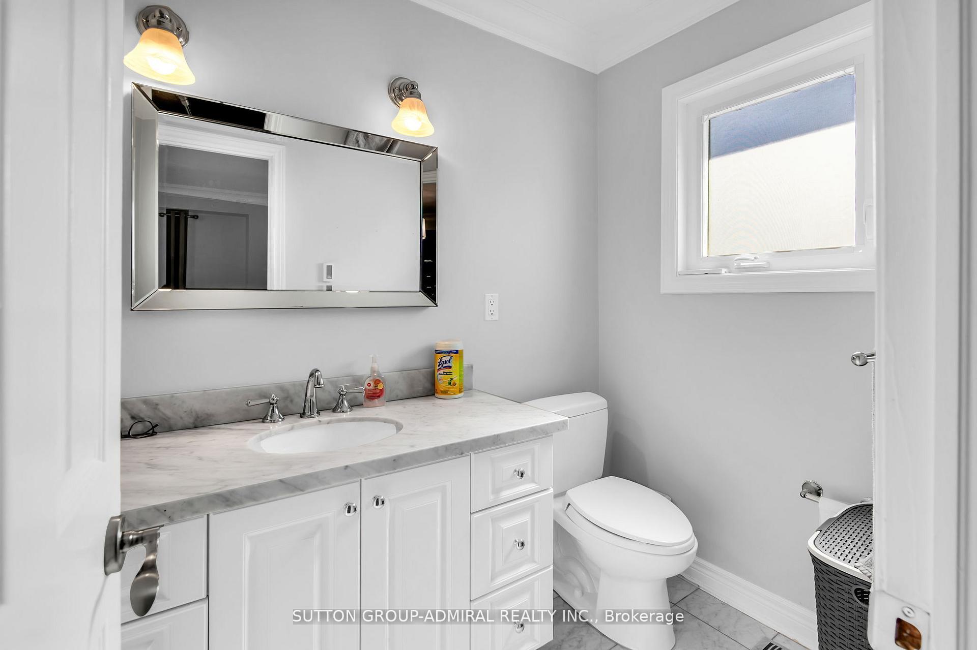 Photo 22 of 25 Grenadier Crescent, Vaughan, Beverley Glen — HOMEH