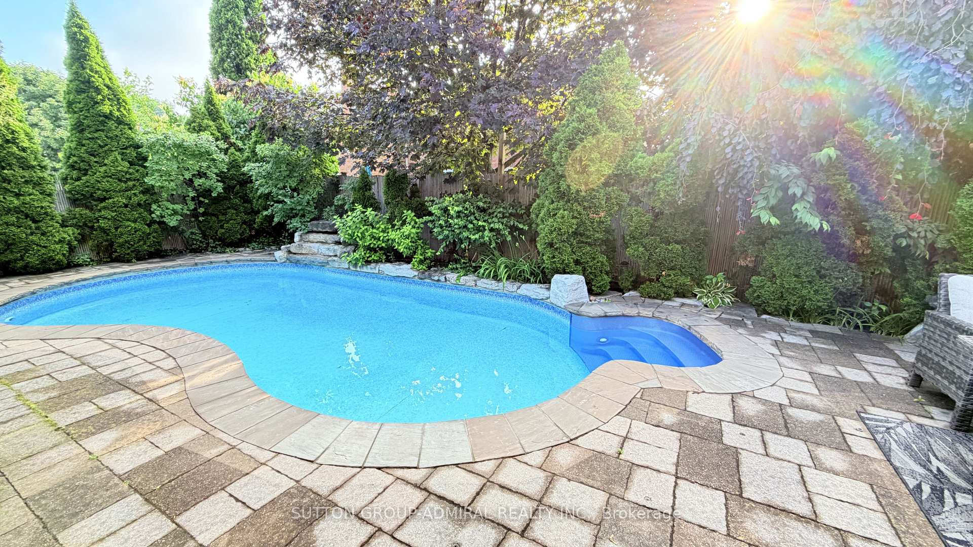 Photo 45 of 25 Grenadier Crescent, Vaughan, Beverley Glen — HOMEH
