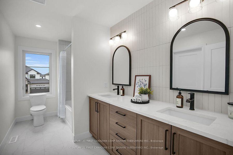 Photo 11 of 2287 Darwin Crescent, London, South V — HOMEH