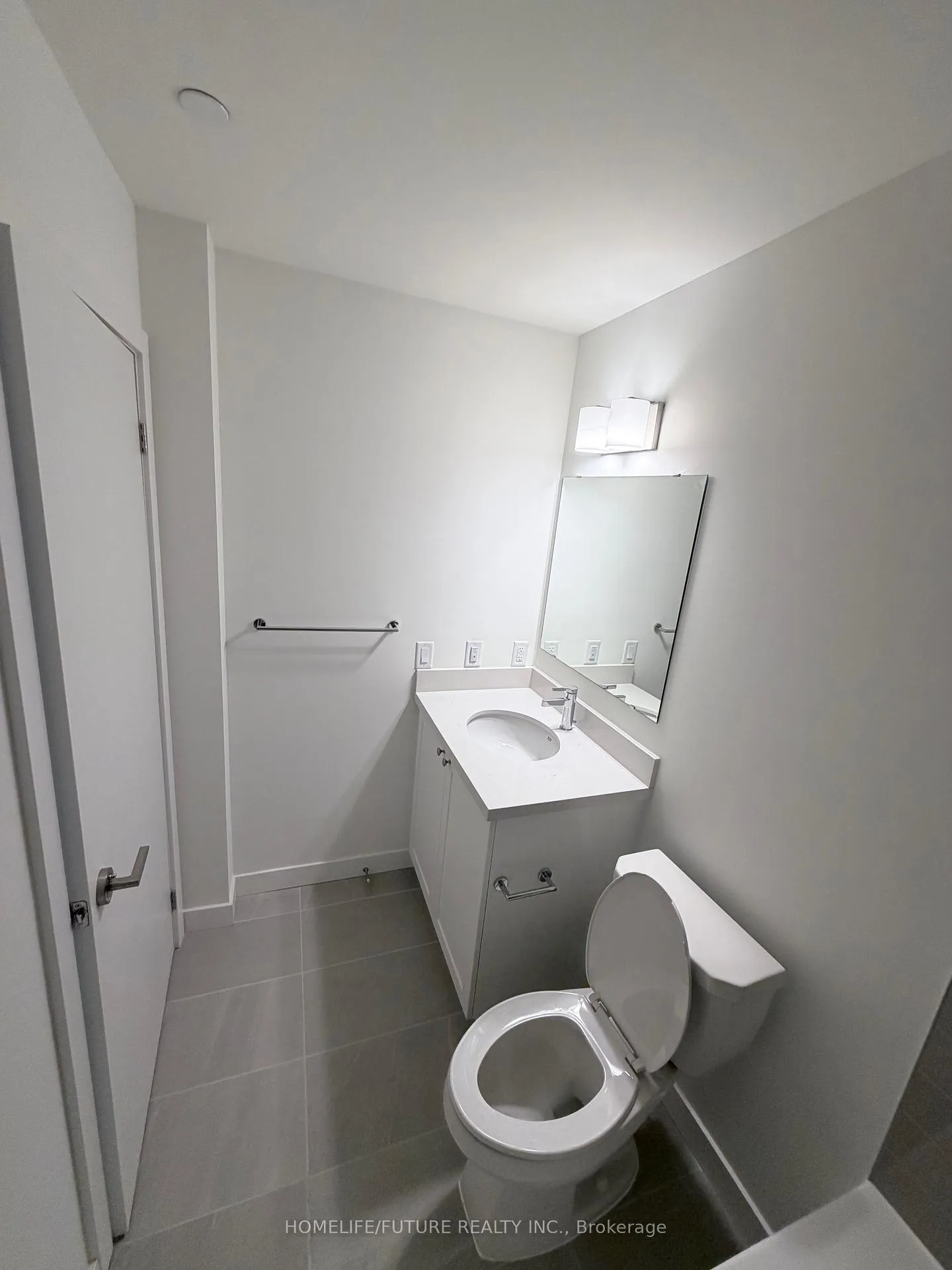 Photo 9 of Unit 204, 51 Clarington Boulevard, Clarington, Bowmanville — HOMEH
