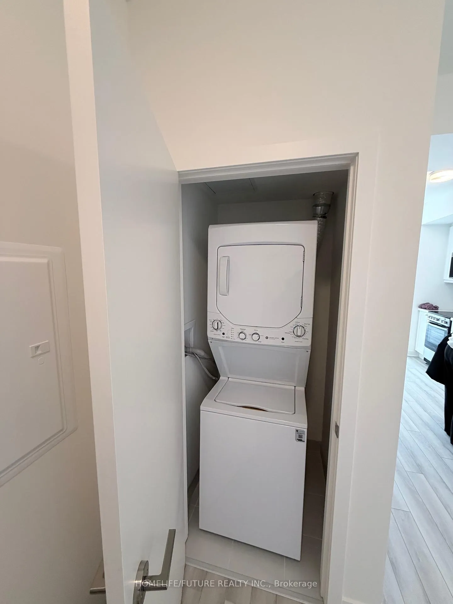 Photo 10 of Unit 204, 51 Clarington Boulevard, Clarington, Bowmanville — HOMEH