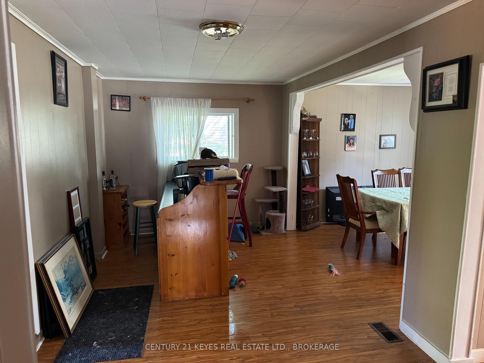 Photo 2 of 110 Elm Street, Gananoque, Gananoque — HOMEH
