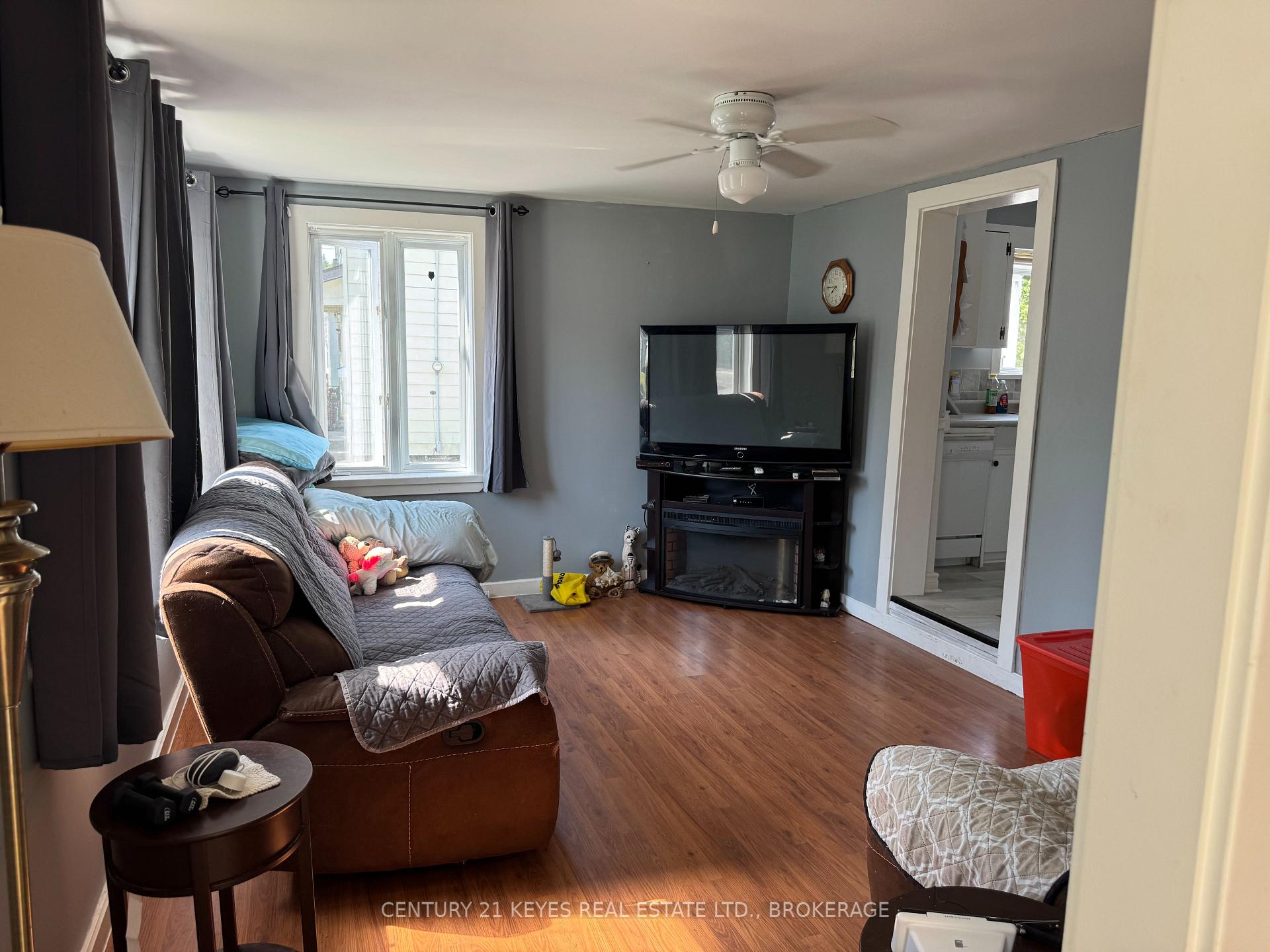 Photo 6 of 110 Elm Street, Gananoque, Gananoque — HOMEH
