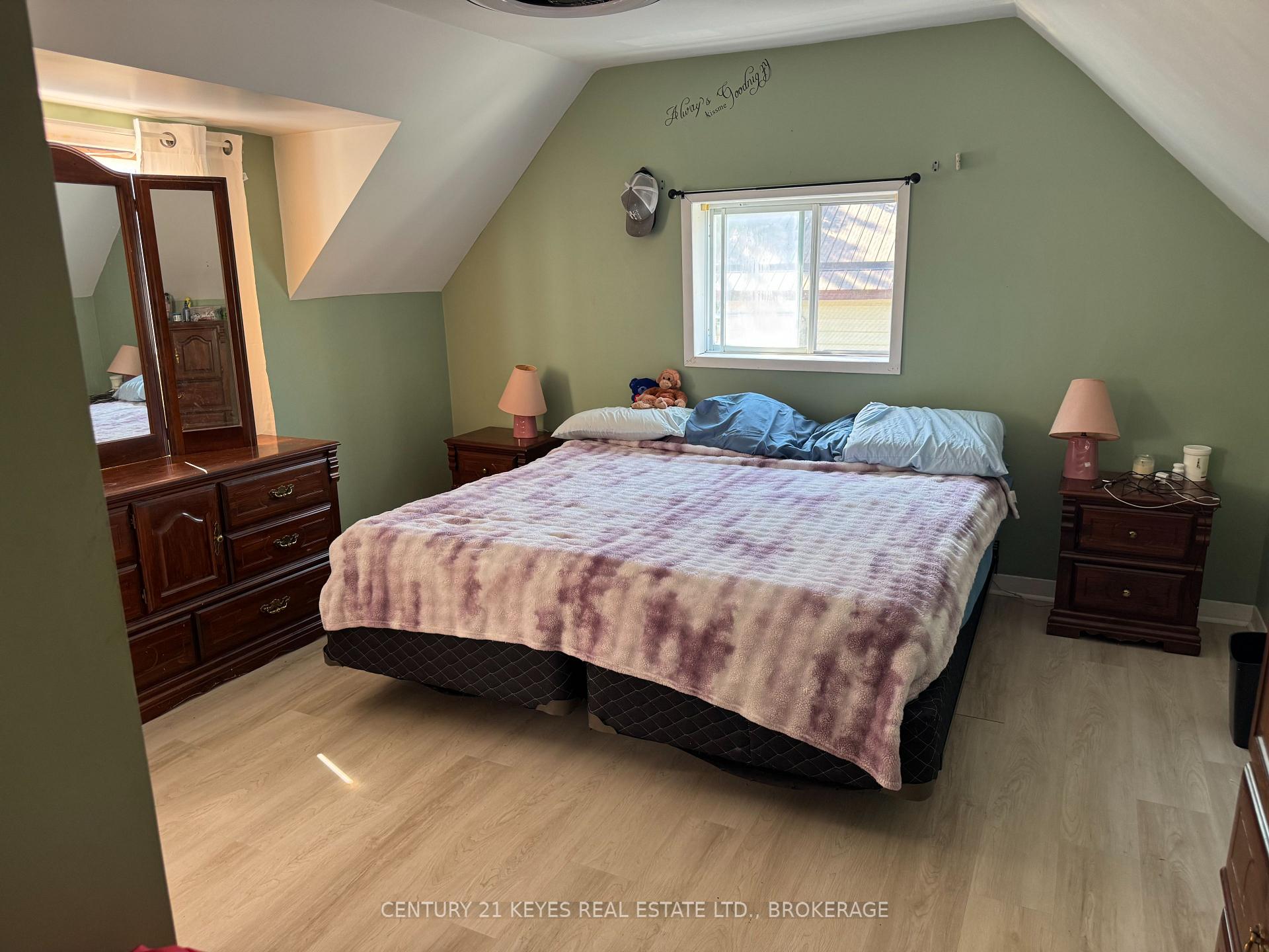 Photo 9 of 110 Elm Street, Gananoque, Gananoque — HOMEH